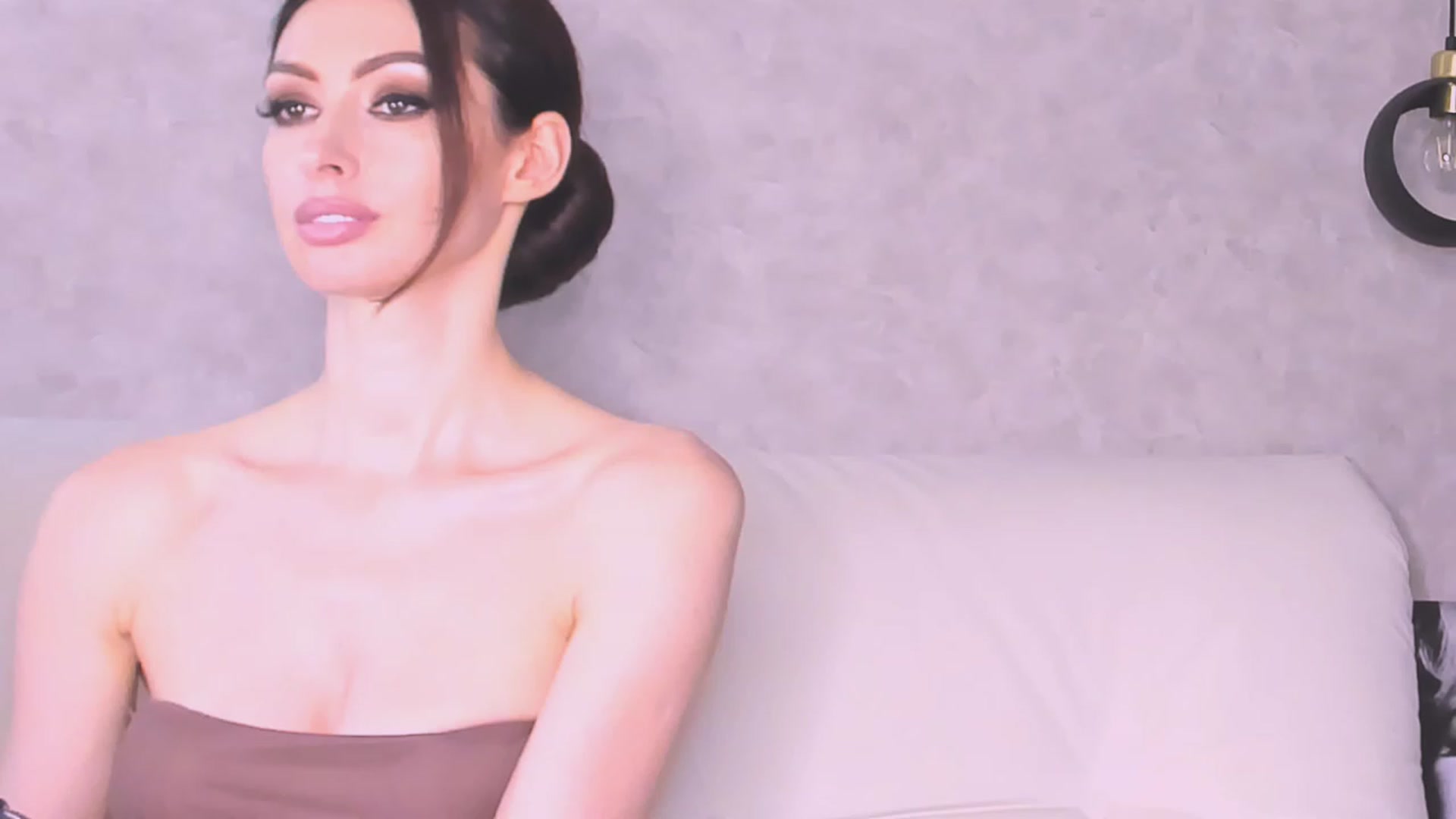 Gallery image thumbnail from AloeVera's myfreecams stream on, 06/12/2023, 24:14 image 16 of 20
