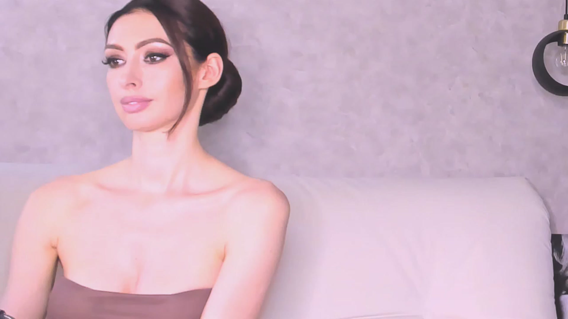 Gallery image thumbnail from AloeVera's myfreecams stream on, 06/12/2023, 24:14 image 10 of 20