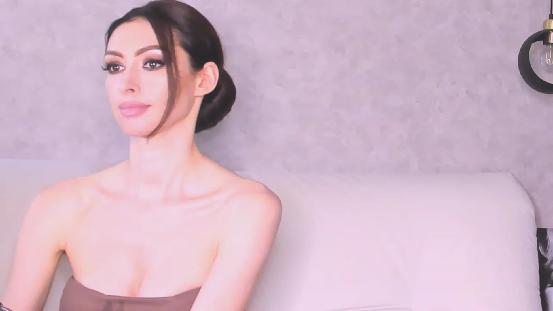 Gallery image thumbnail from AloeVera's myfreecams stream on, 06/12/2023, 24:14 image 7 of 20