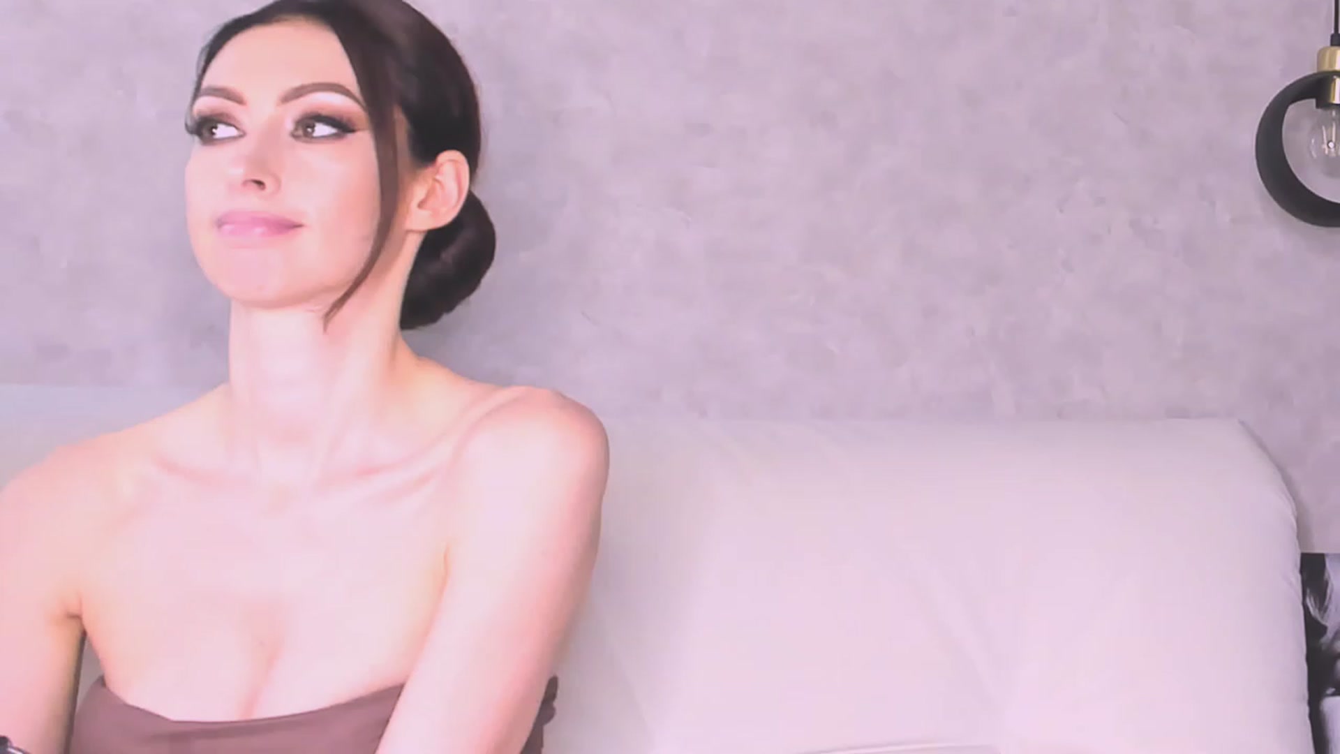 Gallery image thumbnail from AloeVera's myfreecams stream on, 06/12/2023, 24:14 image 9 of 20