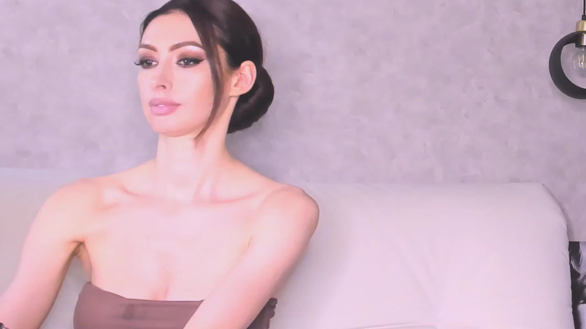 Gallery image thumbnail from AloeVera's myfreecams stream on, 06/12/2023, 24:14 image 8 of 20