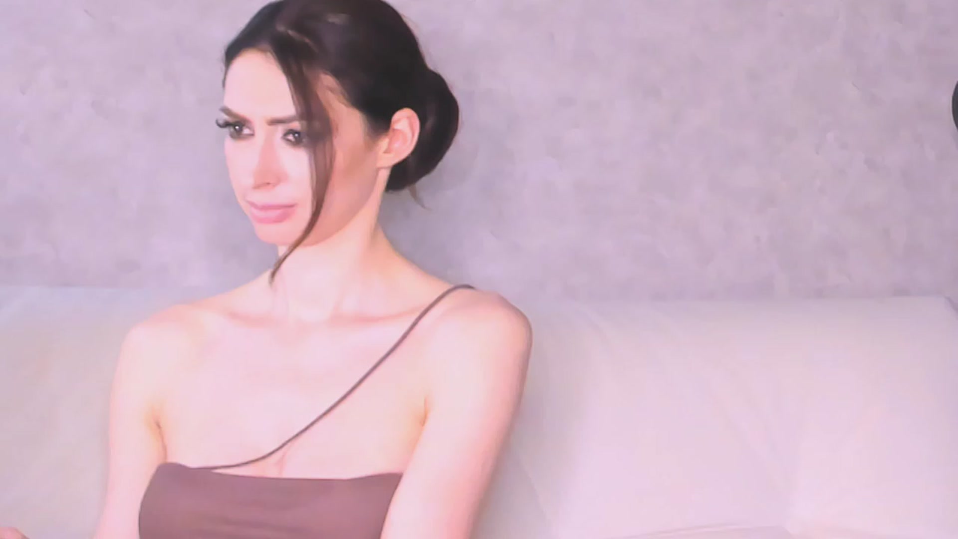 Gallery image thumbnail from AloeVera's myfreecams stream on, 06/17/2023, 01:20 image 20 of 20