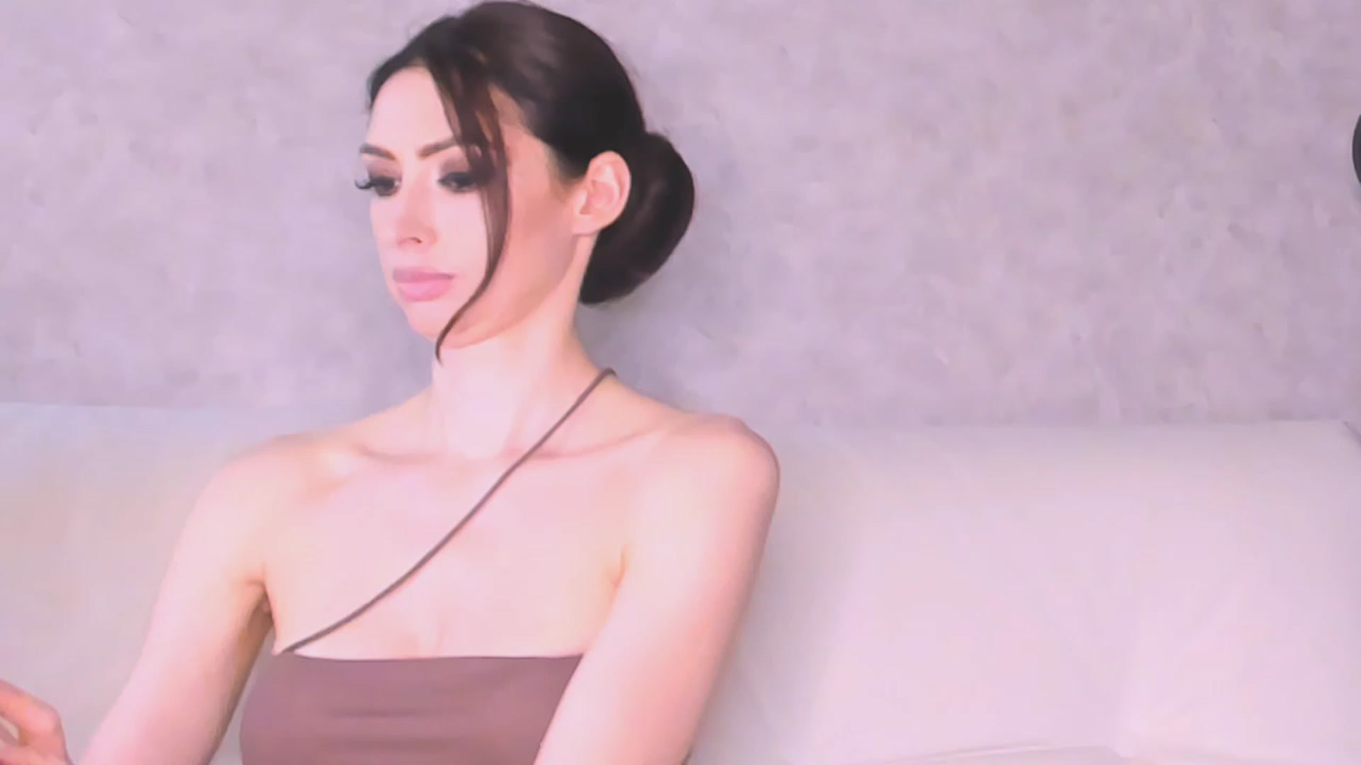 Gallery image thumbnail from AloeVera's myfreecams stream on, 06/17/2023, 01:20 image 2 of 20