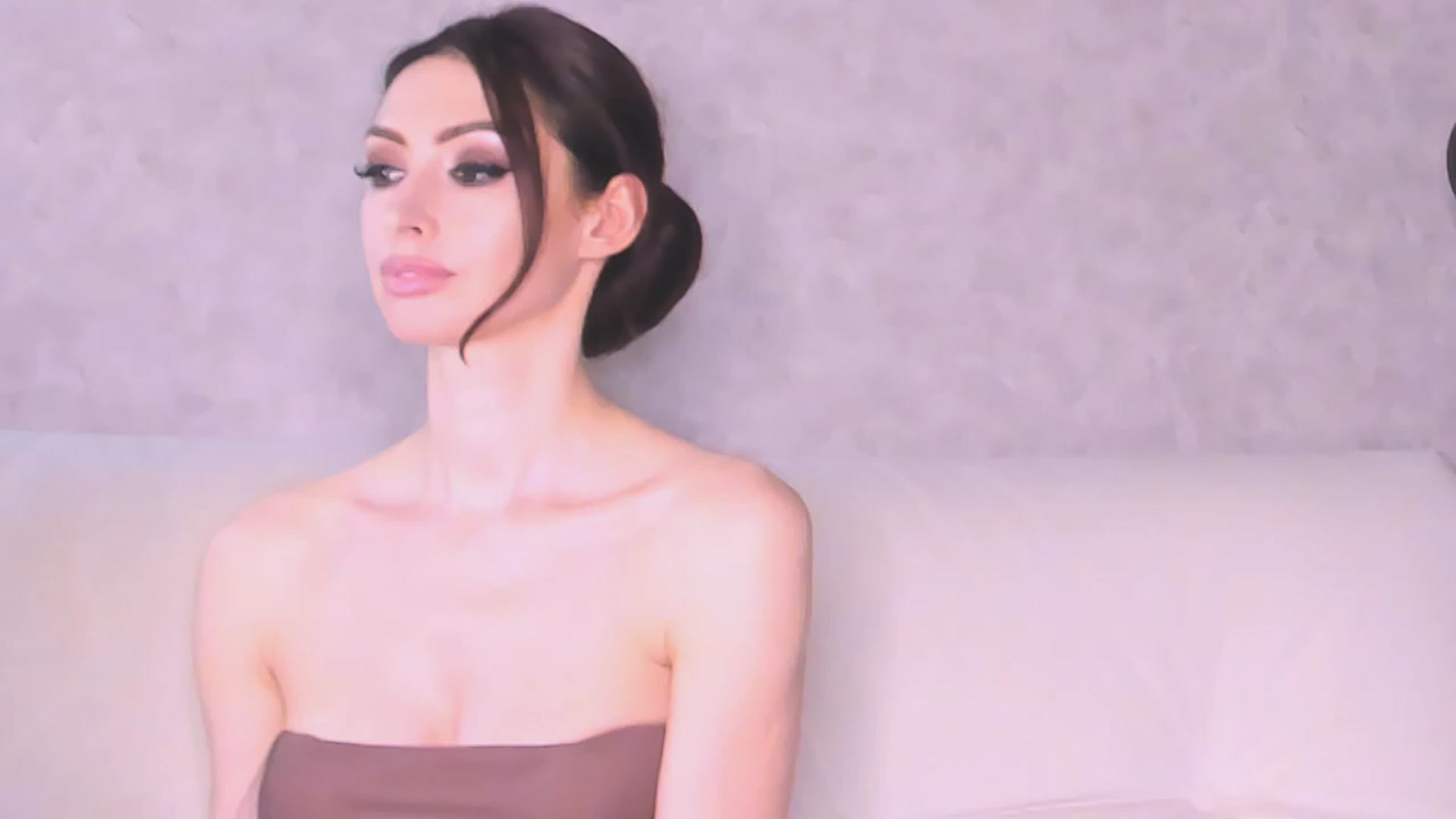 Gallery image thumbnail from AloeVera's myfreecams stream on, 06/17/2023, 01:20 image 6 of 20