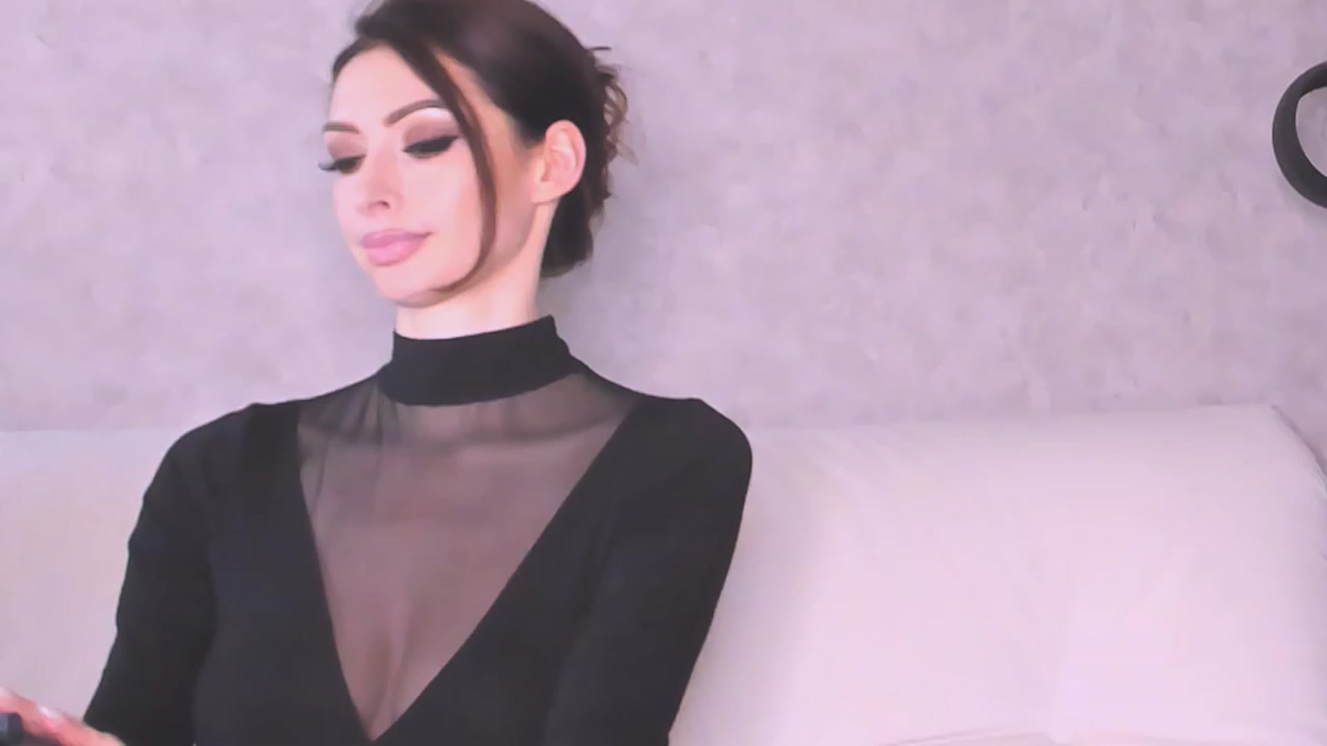 Gallery image thumbnail from AloeVera's myfreecams stream on, 06/23/2023, 24:43 image 6 of 20