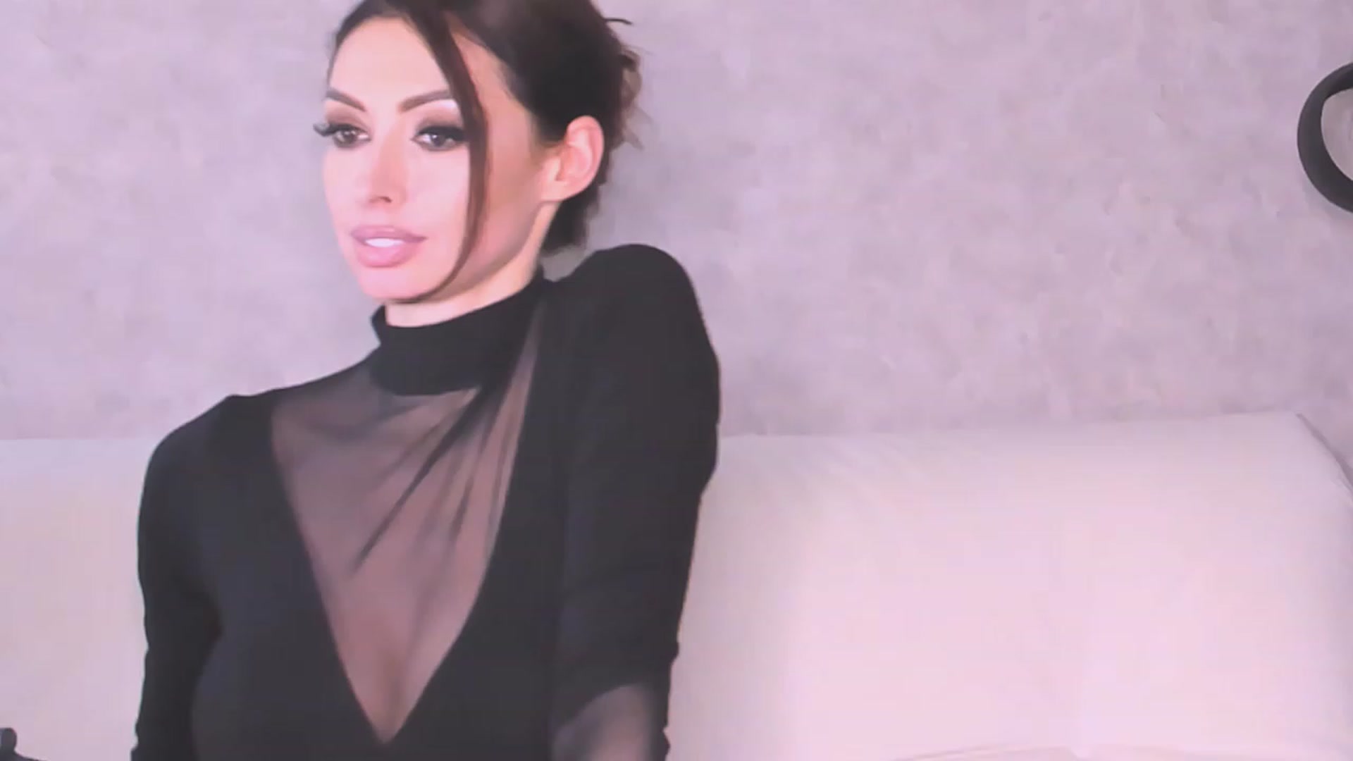 Gallery image thumbnail from AloeVera's myfreecams stream on, 06/23/2023, 24:43 image 8 of 20