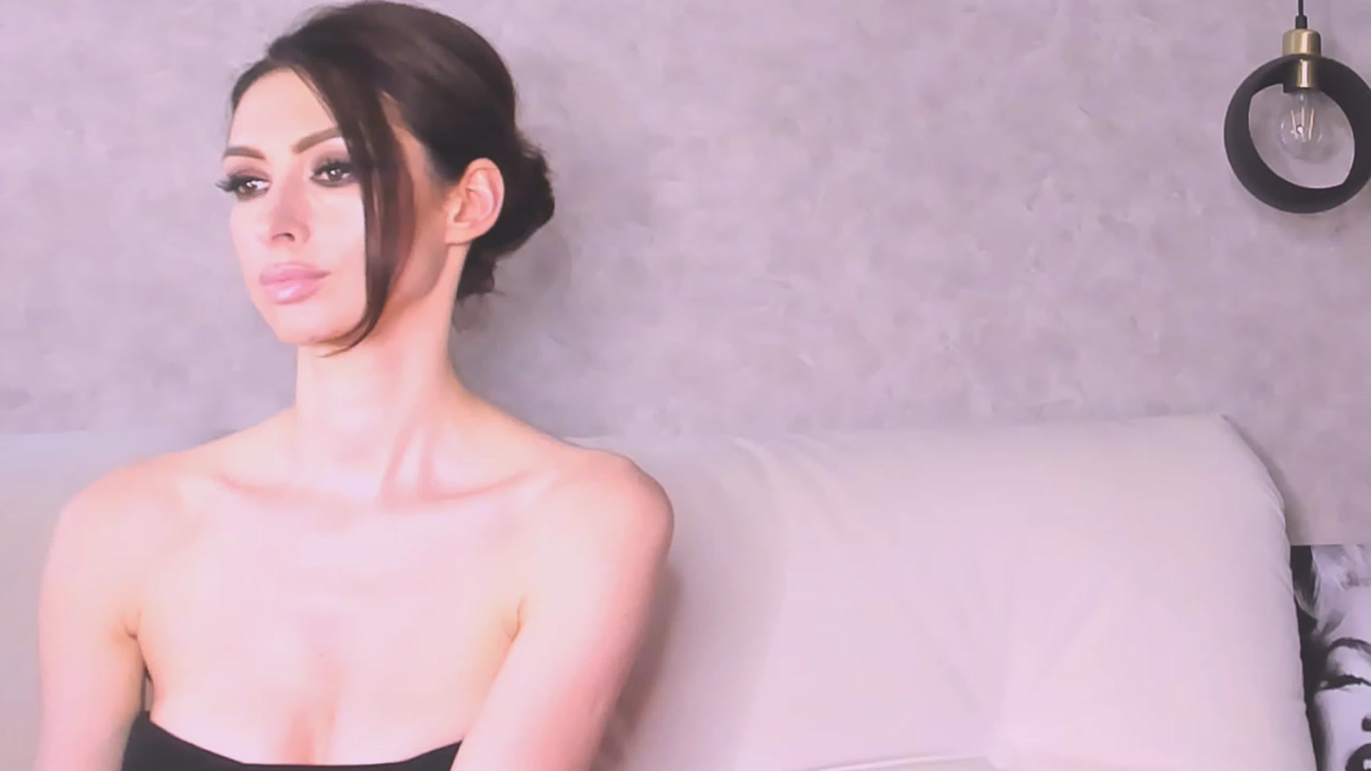 Gallery image thumbnail from AloeVera's myfreecams stream on, 06/26/2023, 23:45 image 10 of 20