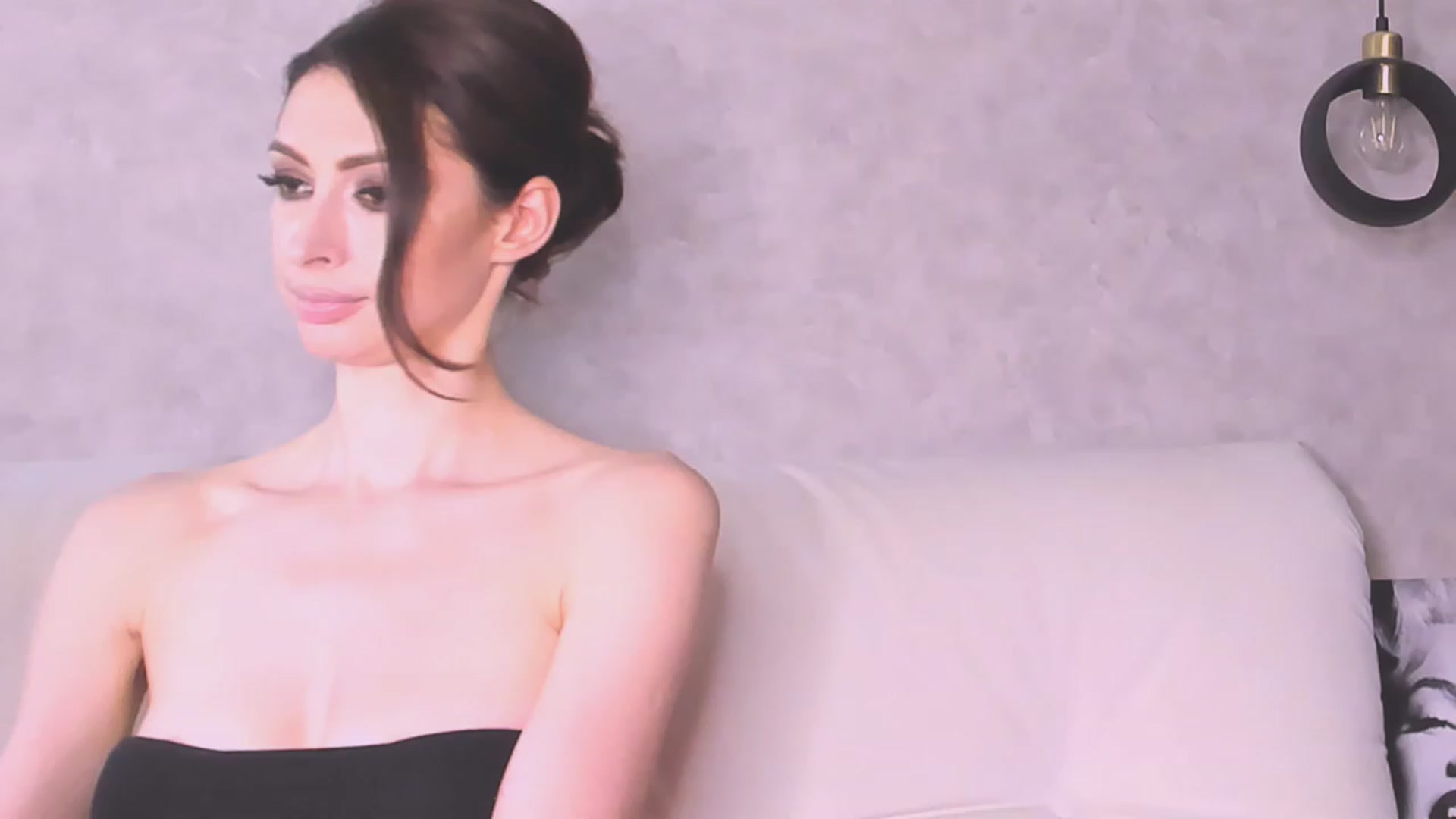 Gallery image thumbnail from AloeVera's myfreecams stream on, 06/26/2023, 23:45 image 18 of 20