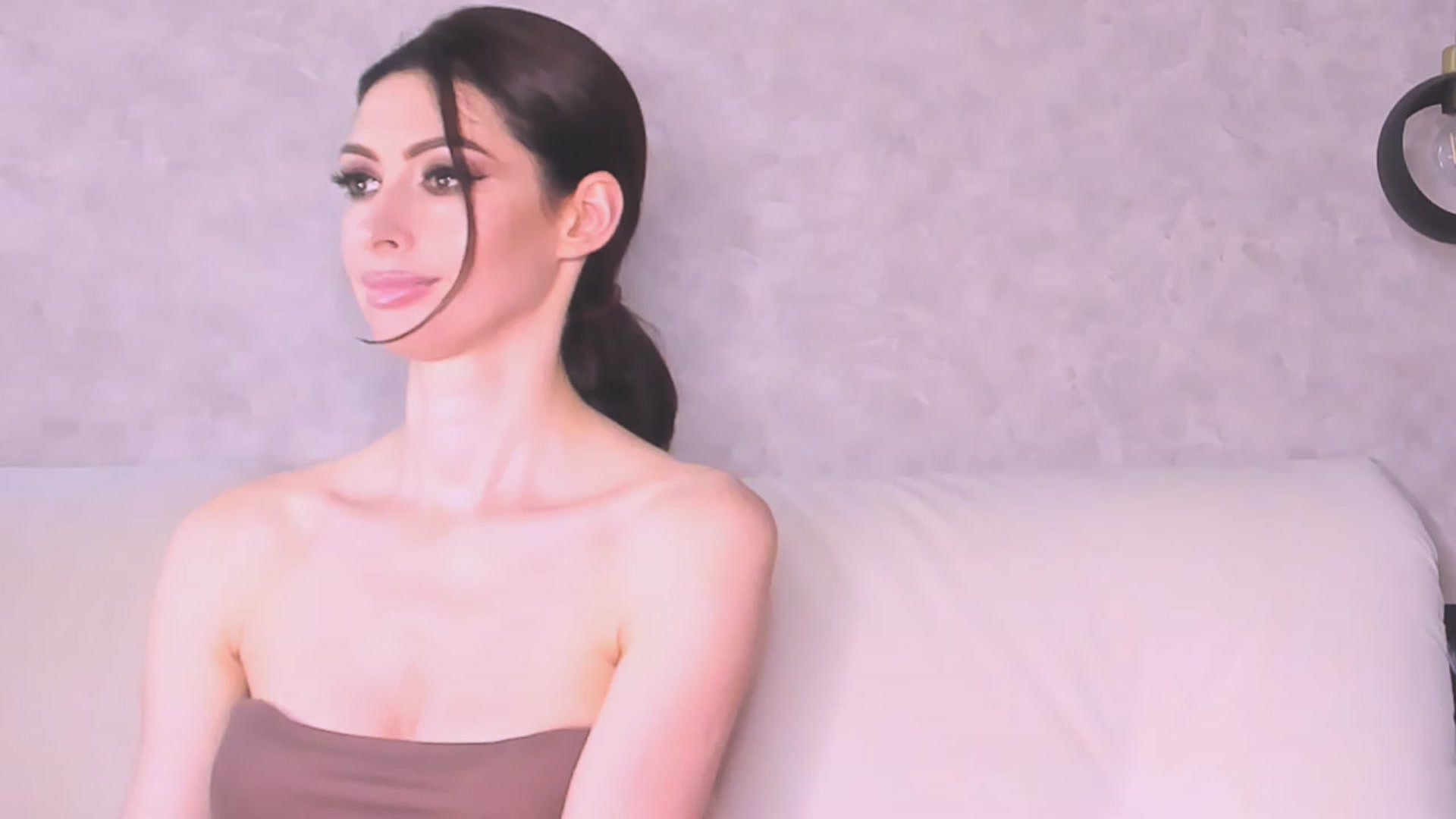 Gallery image thumbnail from AloeVera's myfreecams stream on, 07/03/2023, 01:33 image 15 of 20