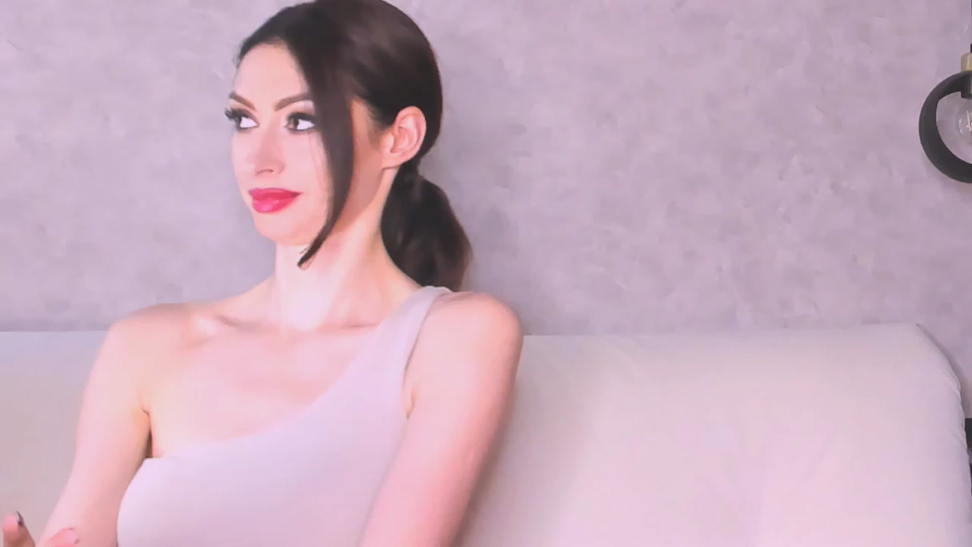 Gallery image thumbnail from AloeVera's myfreecams stream on, 07/07/2023, 24:55 image 6 of 20