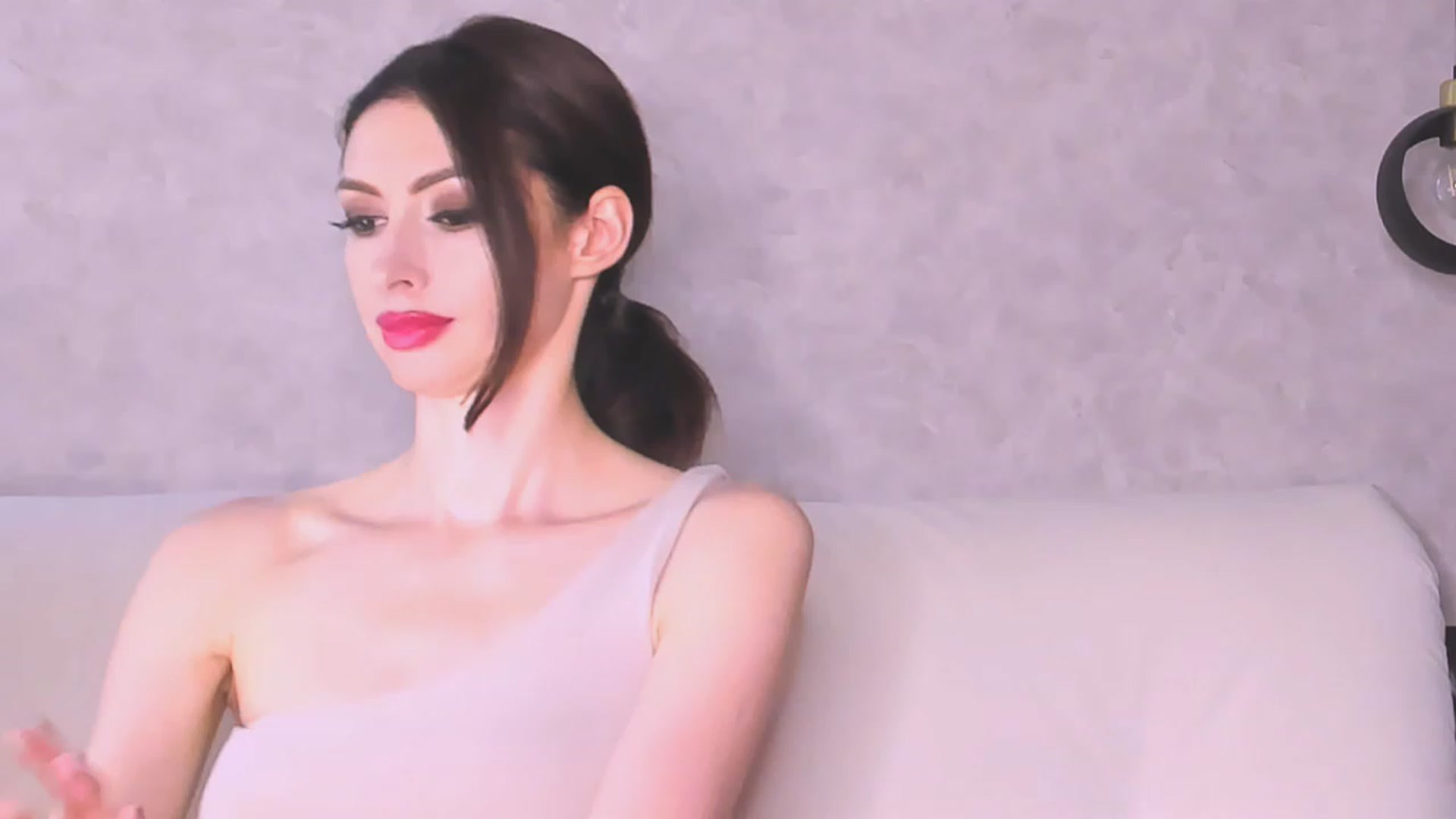 Gallery image thumbnail from AloeVera's myfreecams stream on, 07/07/2023, 24:55 image 11 of 20