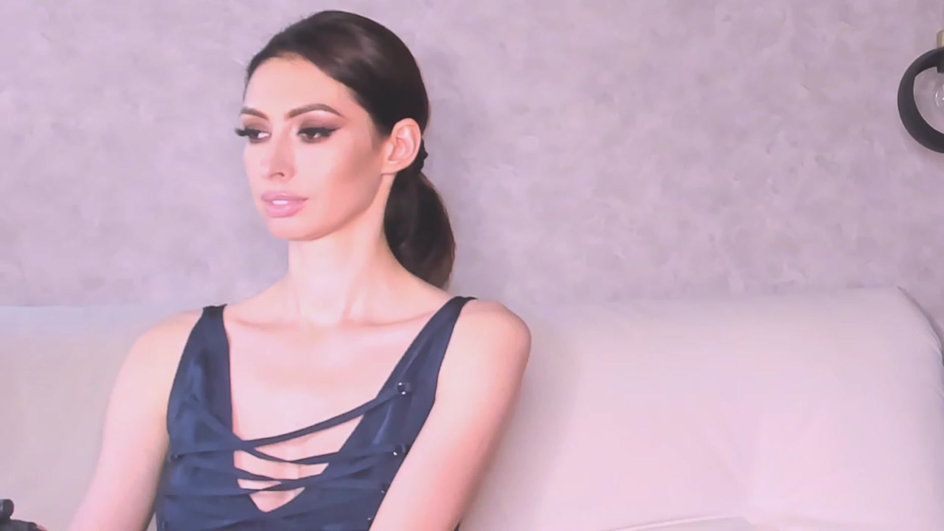 Gallery image thumbnail from AloeVera's myfreecams stream on, 07/09/2023, 01:50 image 14 of 20