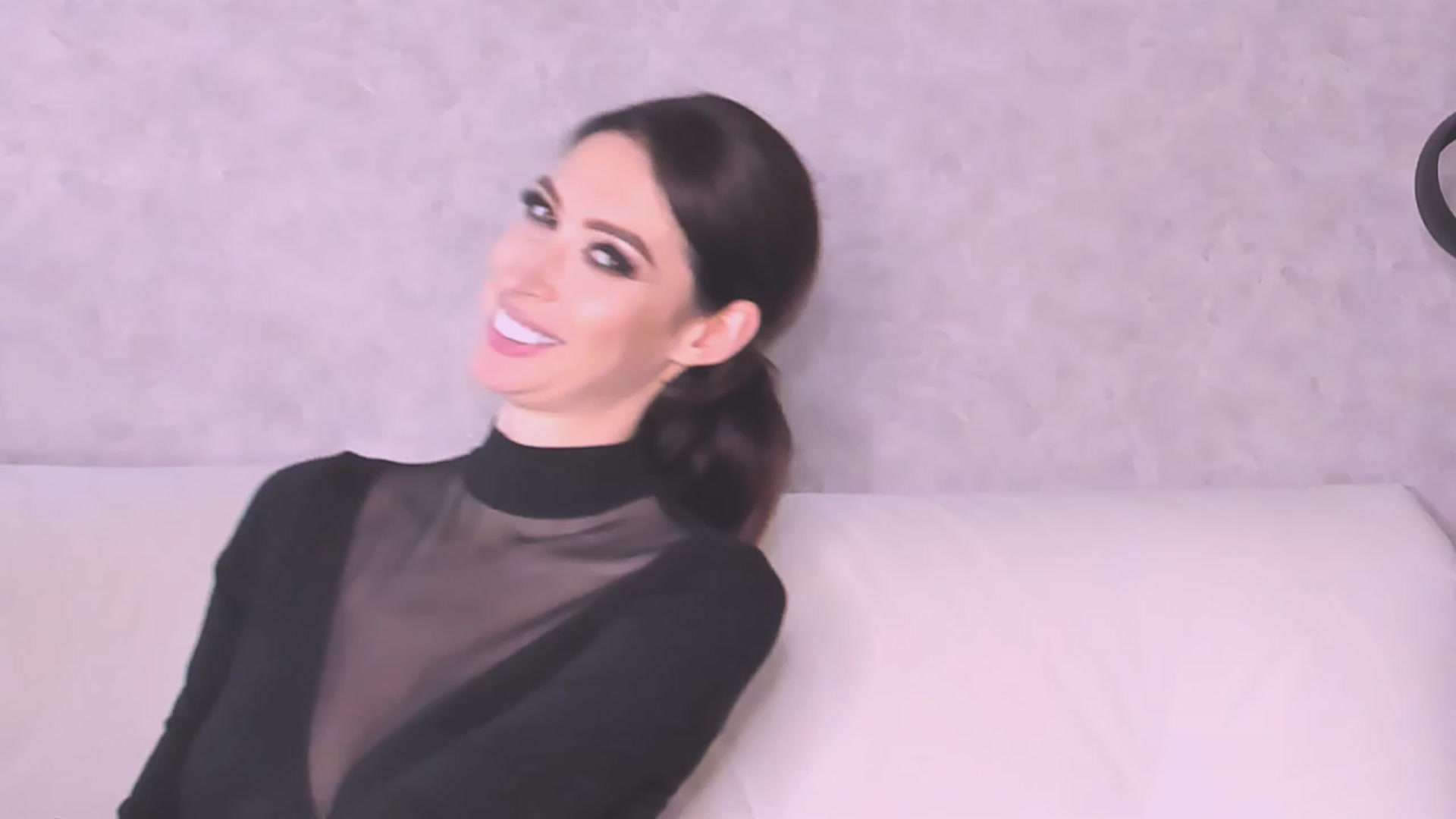 Gallery image thumbnail from AloeVera's myfreecams stream on, 07/12/2023, 24:00 image 18 of 20