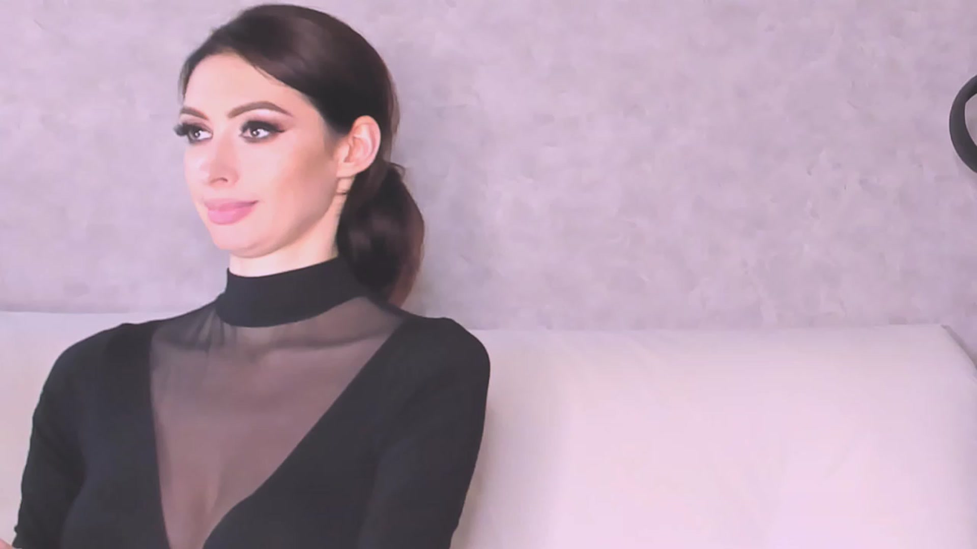 Gallery image thumbnail from AloeVera's myfreecams stream on, 07/12/2023, 24:00 image 16 of 20