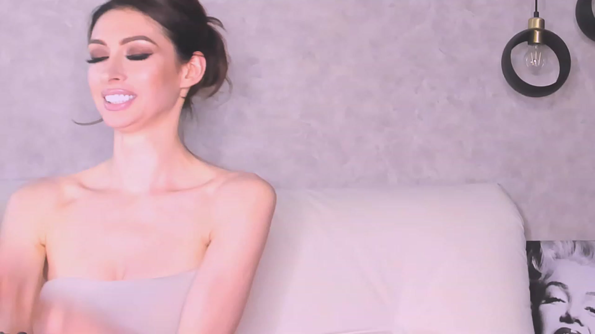 Gallery image thumbnail from AloeVera's myfreecams stream on, 07/15/2023, 24:02 image 12 of 20