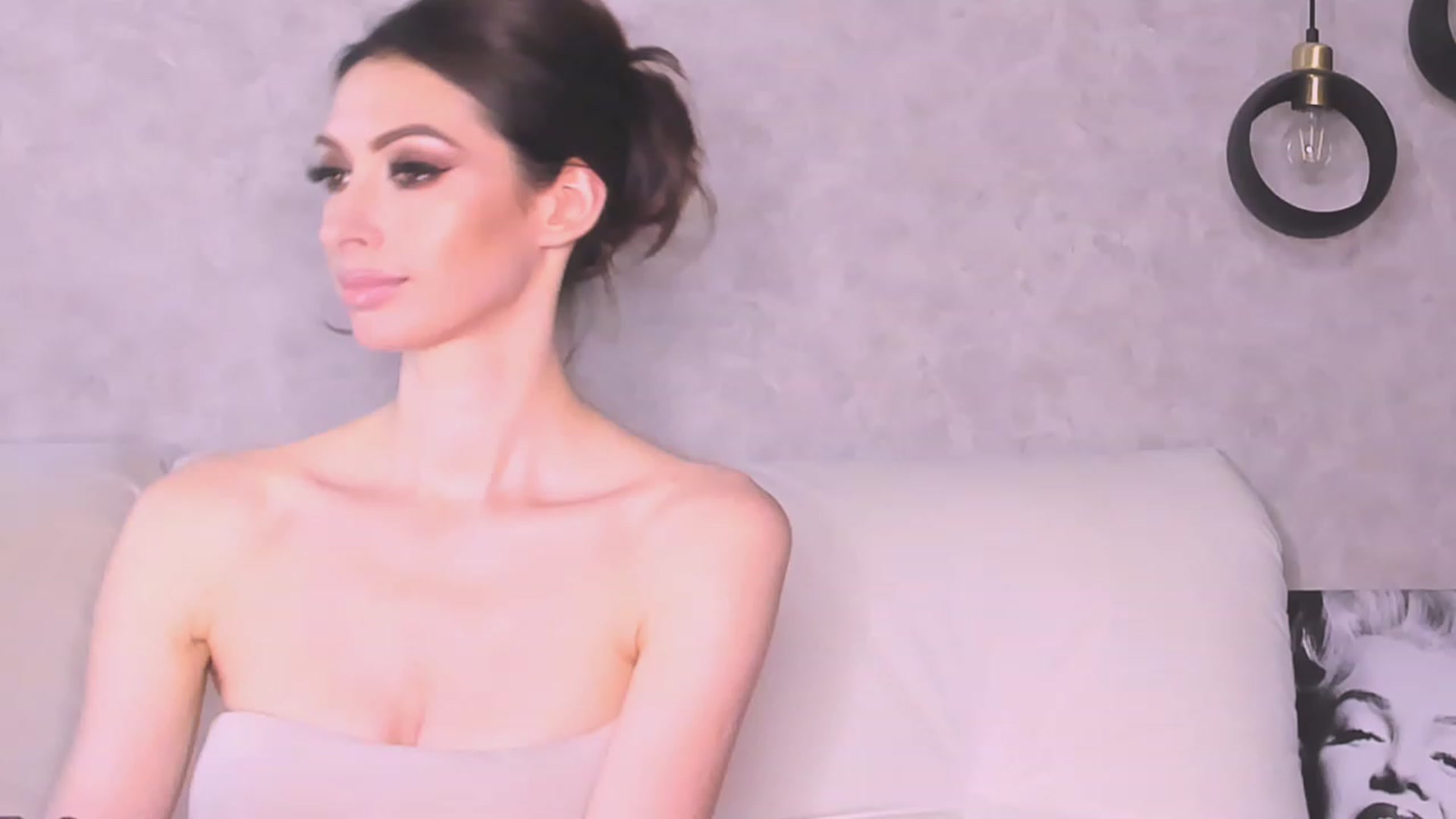 Gallery image thumbnail from AloeVera's myfreecams stream on, 07/15/2023, 24:02 image 10 of 20