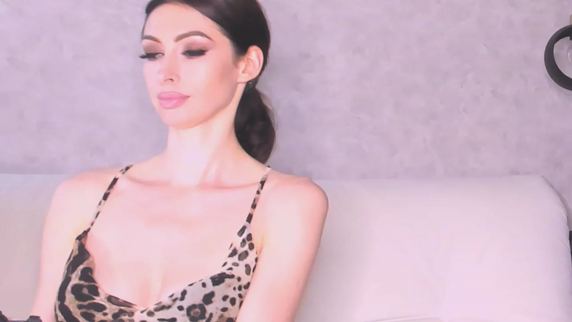 Gallery image thumbnail from AloeVera's myfreecams stream on, 07/16/2023, 01:33 image 1 of 20