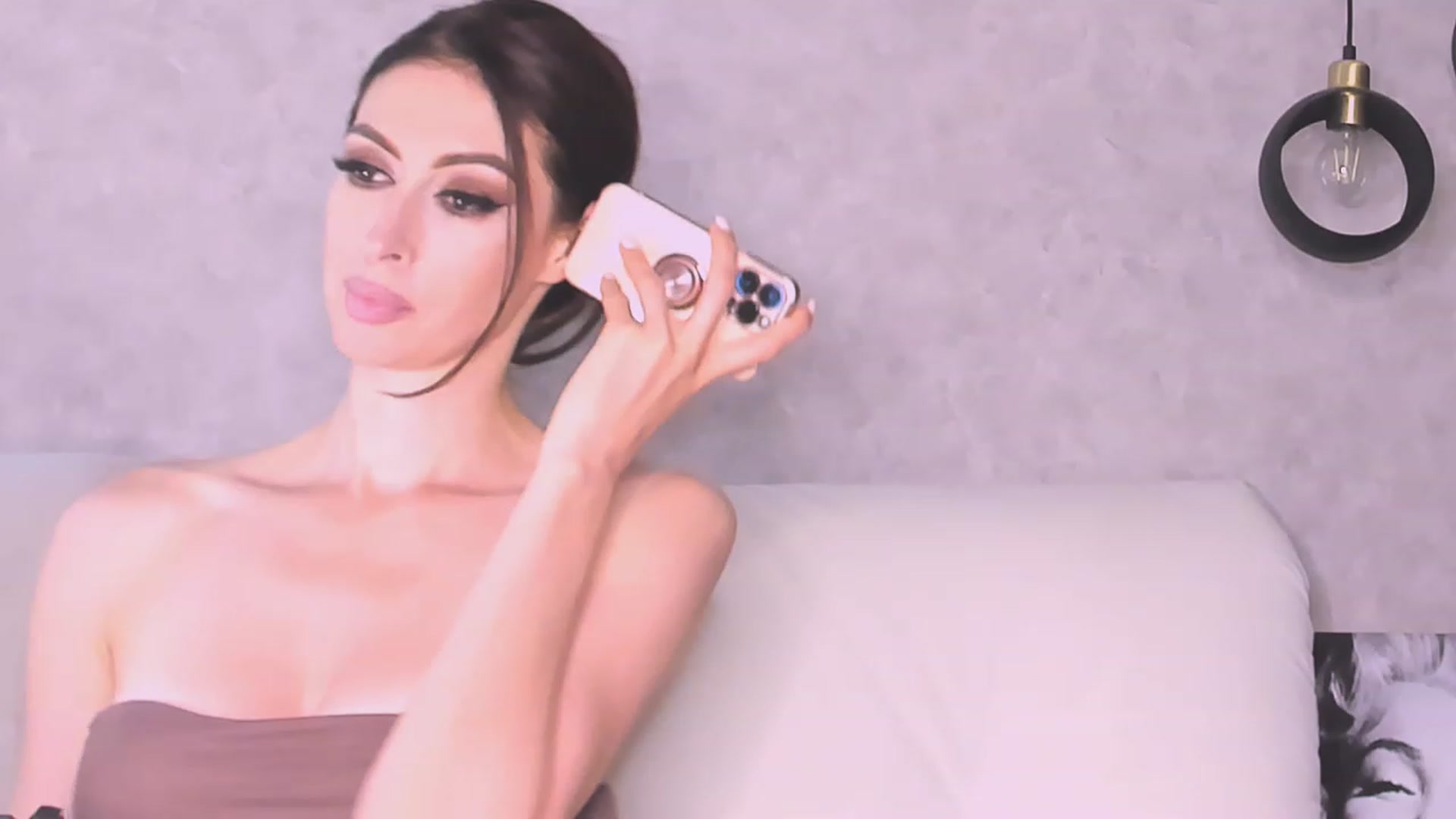 Gallery image thumbnail from AloeVera's myfreecams stream on, 07/29/2023, 24:00 image 17 of 20