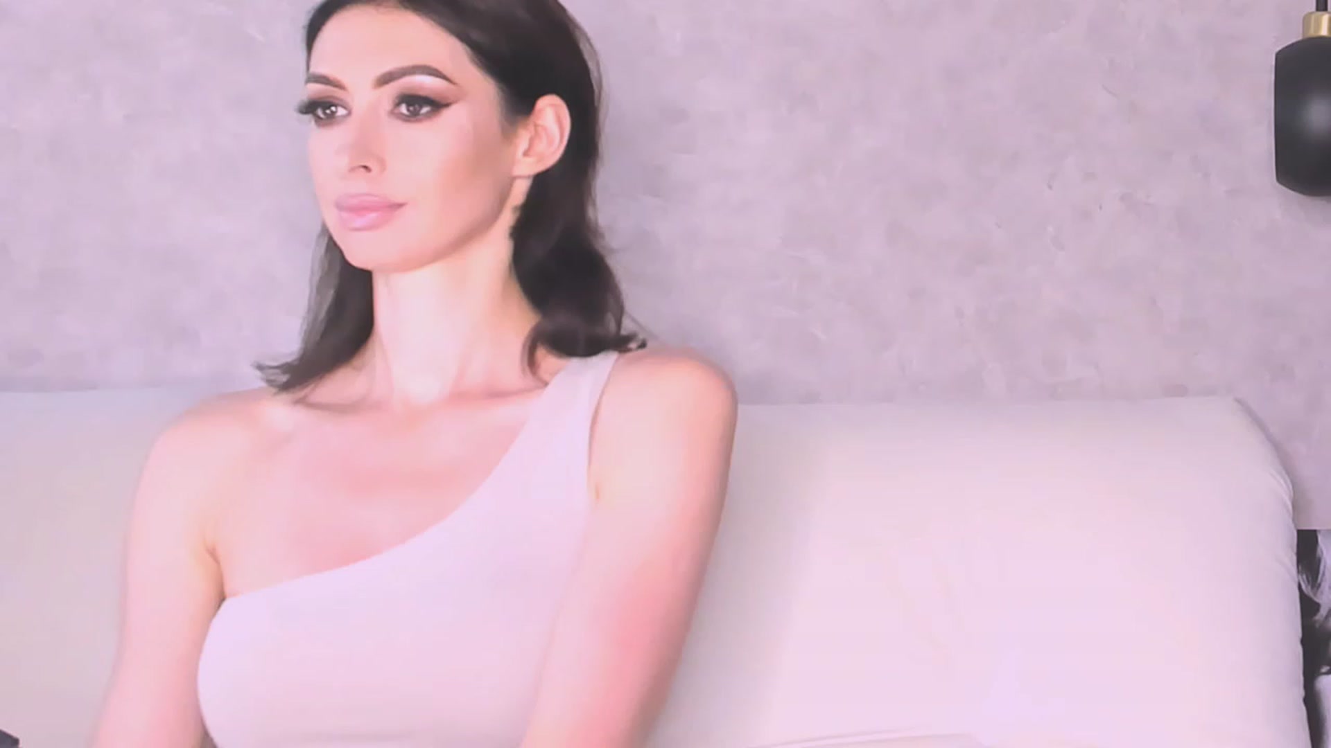 Gallery image thumbnail from AloeVera's myfreecams stream on, 08/06/2023, 23:32 image 7 of 20