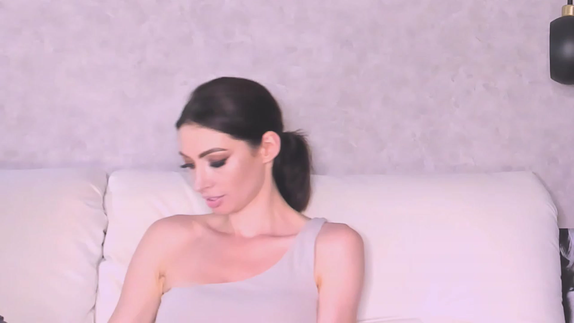 Gallery image thumbnail from AloeVera's myfreecams stream on, 08/06/2023, 23:32 image 6 of 20