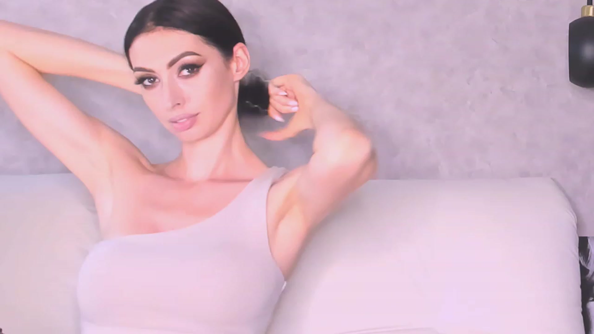 Gallery image thumbnail from AloeVera's myfreecams stream on, 08/06/2023, 23:32 image 10 of 20