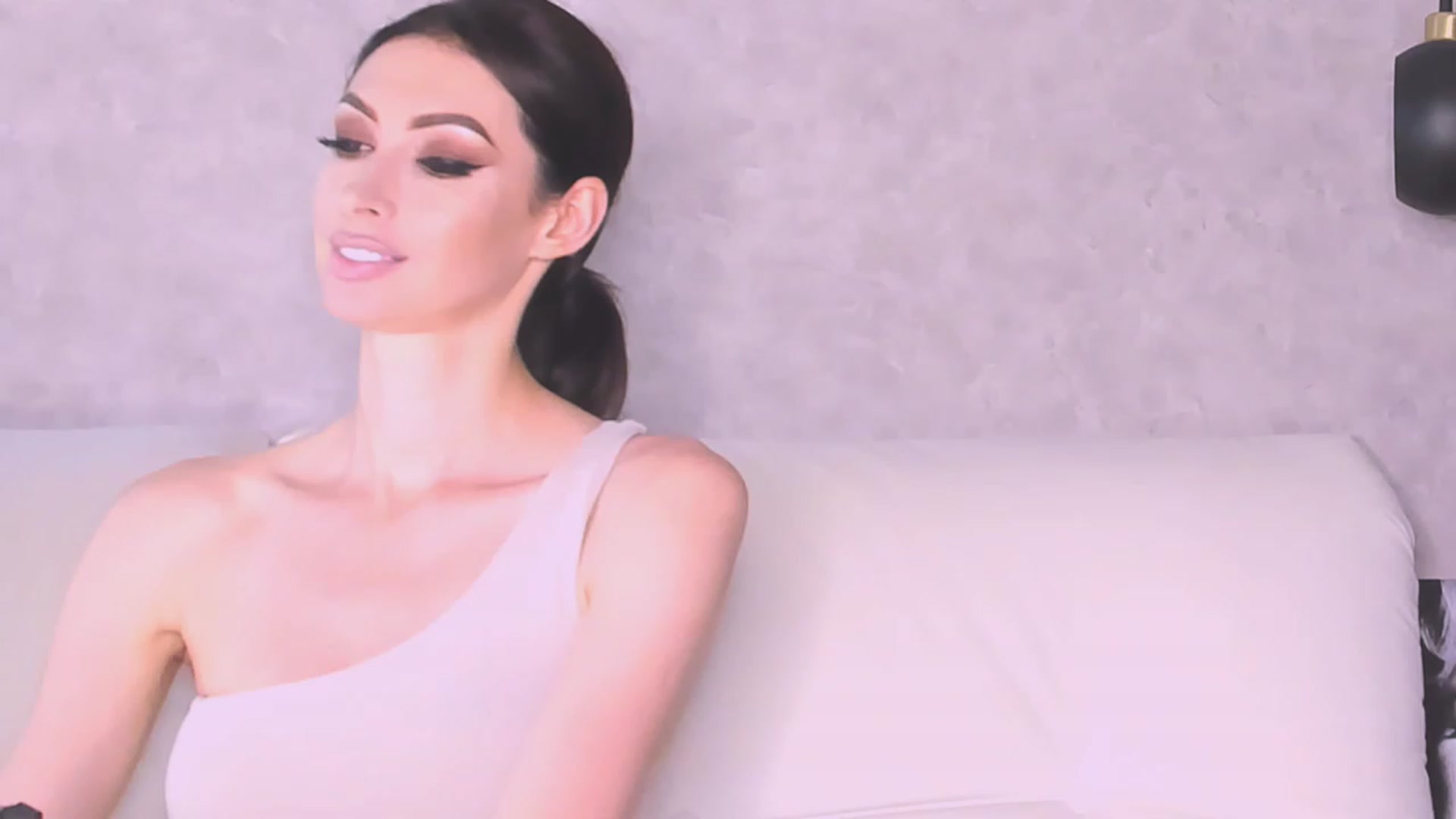 Gallery image thumbnail from AloeVera's myfreecams stream on, 08/06/2023, 23:32 image 5 of 20