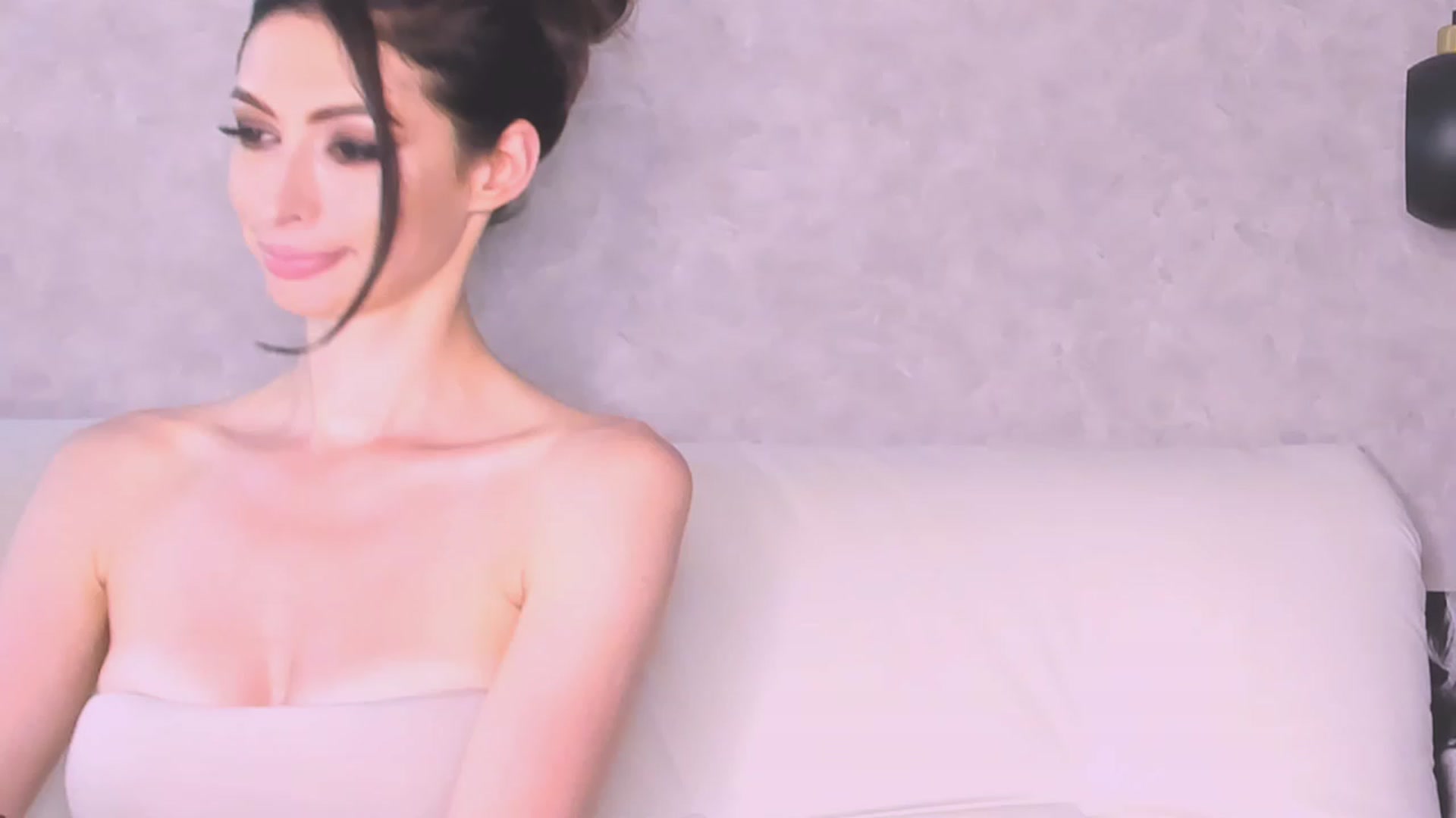 Gallery image thumbnail from AloeVera's myfreecams stream on, 08/07/2023, 01:03 image 20 of 20