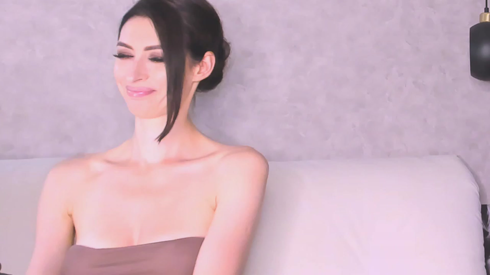 Gallery image thumbnail from AloeVera's myfreecams stream on, 08/08/2023, 24:04 image 4 of 20