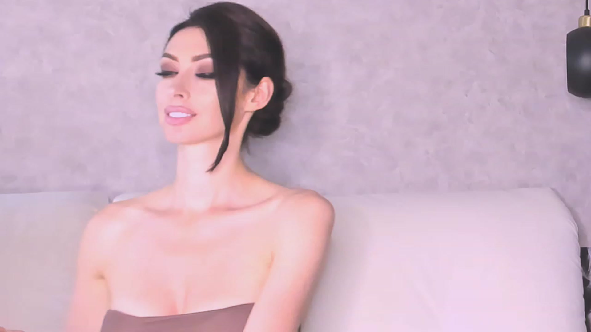 Gallery image thumbnail from AloeVera's myfreecams stream on, 08/08/2023, 24:04 image 8 of 20