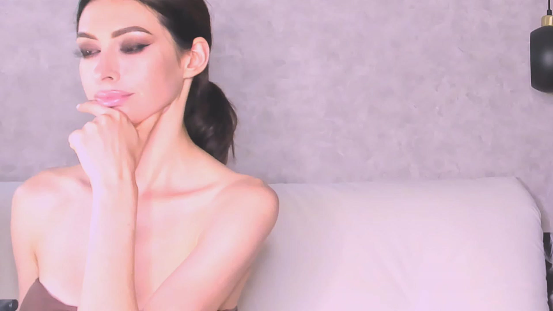 Gallery image thumbnail from AloeVera's myfreecams stream on, 08/08/2023, 24:52 image 16 of 20