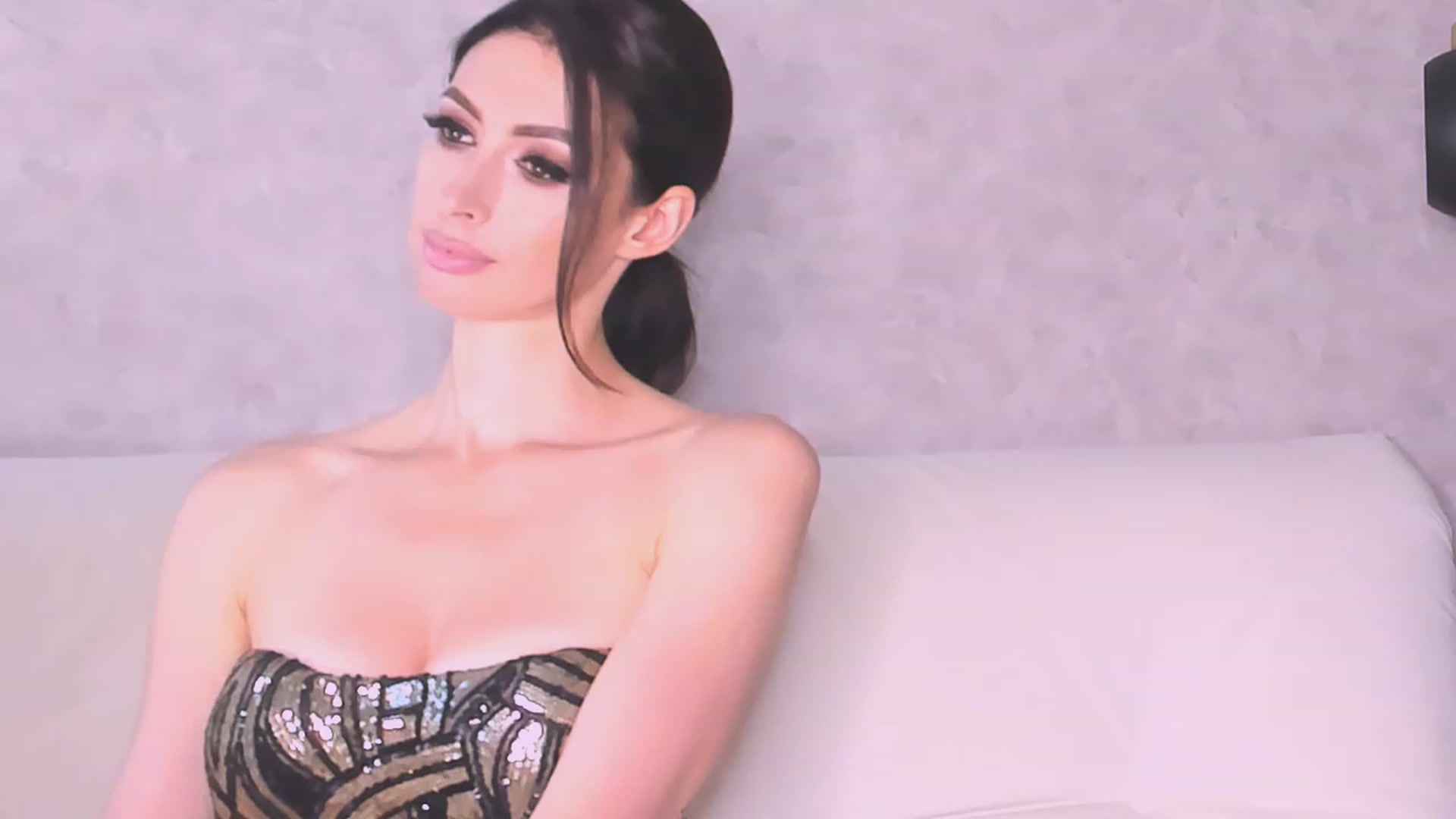 Gallery image thumbnail from AloeVera's myfreecams stream on, 08/09/2023, 23:39 image 6 of 20