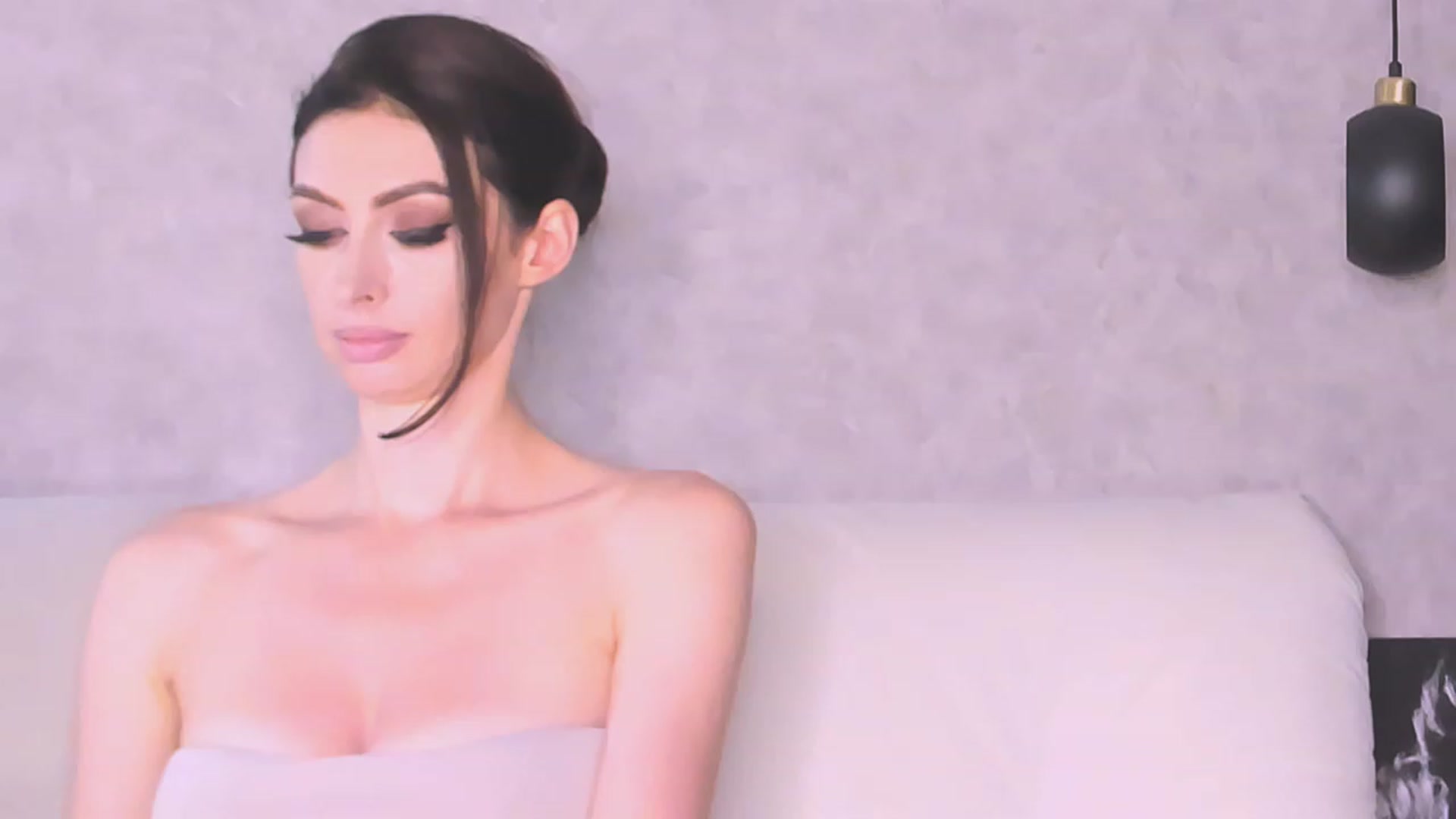 Gallery image thumbnail from AloeVera's myfreecams stream on, 08/17/2023, 23:52 image 2 of 20