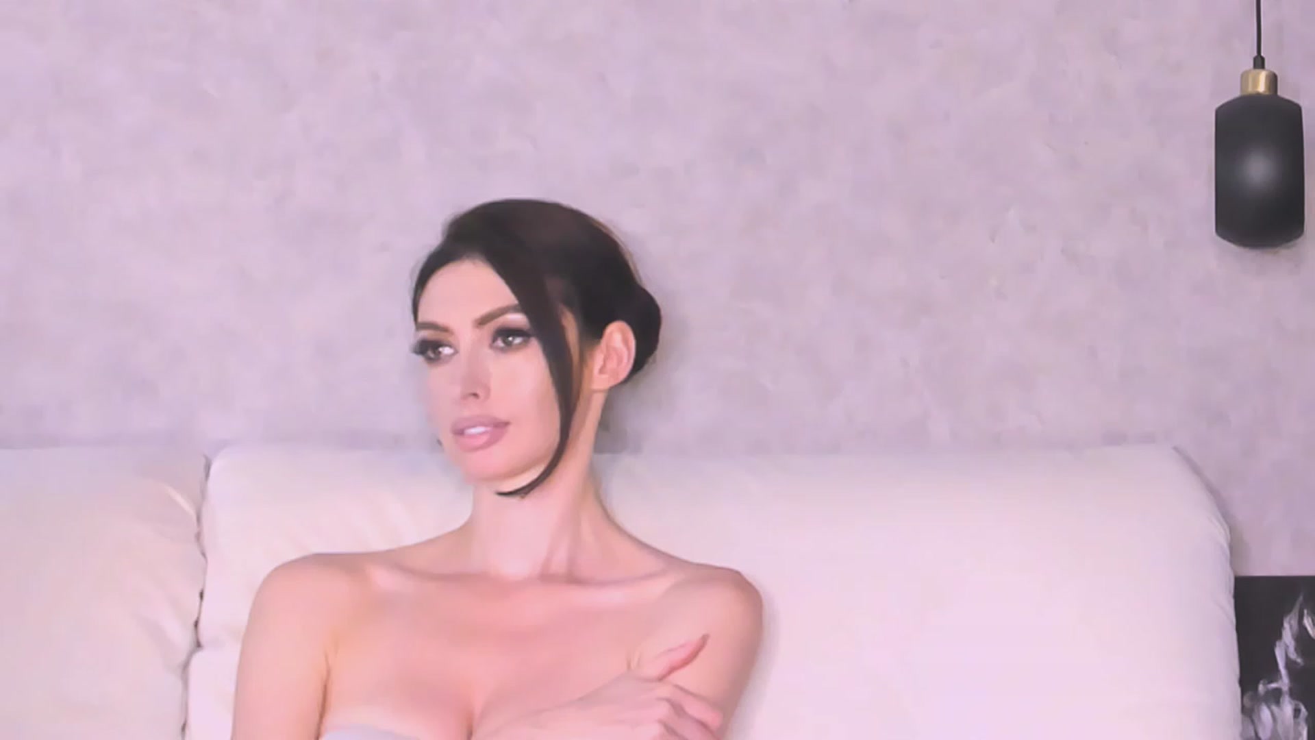 Gallery image thumbnail from AloeVera's myfreecams stream on, 08/17/2023, 23:52 image 8 of 20