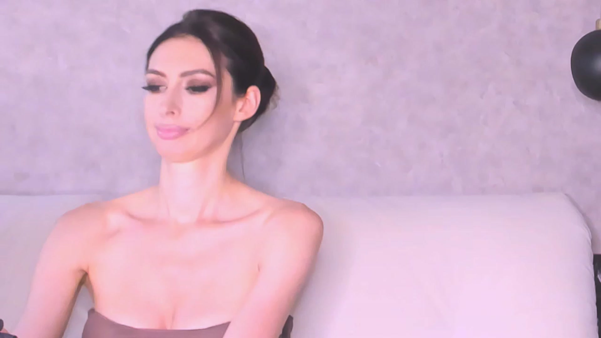 Gallery image thumbnail from AloeVera's myfreecams stream on, 08/24/2023, 24:21 image 17 of 20