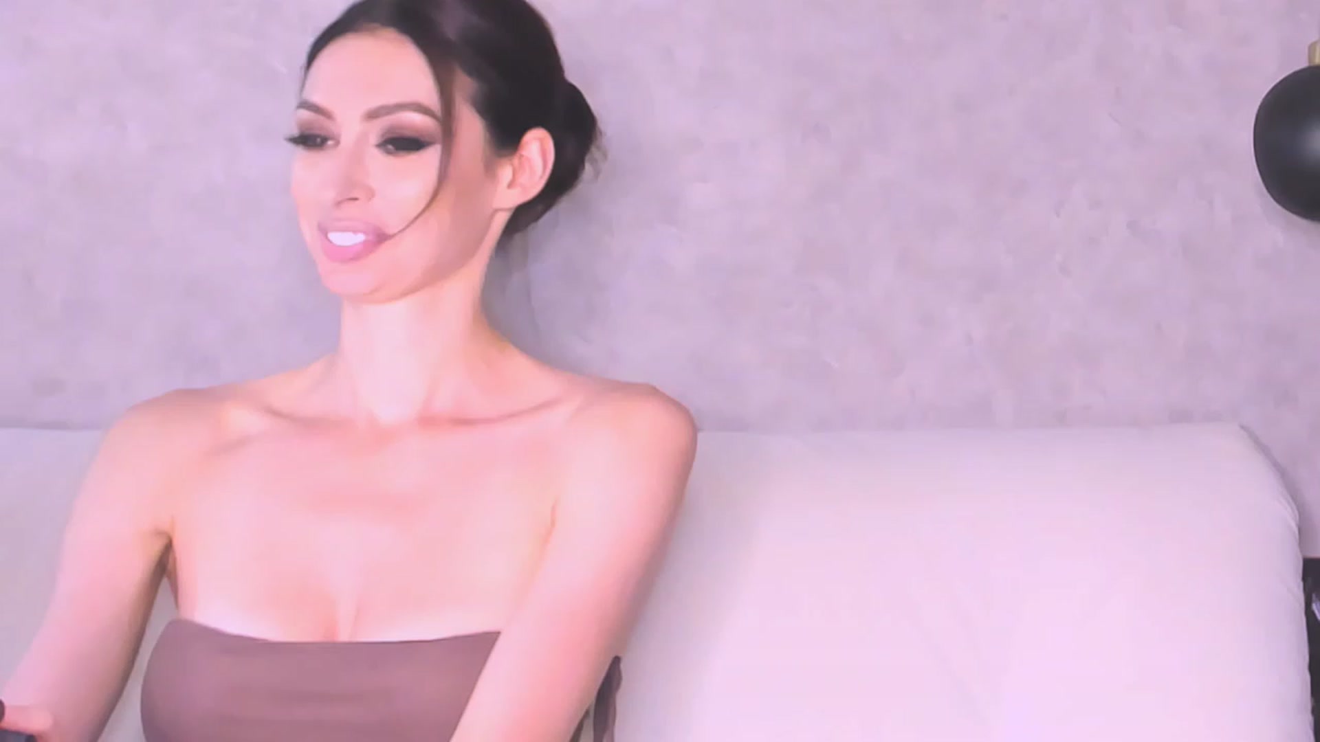 Gallery image thumbnail from AloeVera's myfreecams stream on, 08/24/2023, 24:21 image 8 of 20