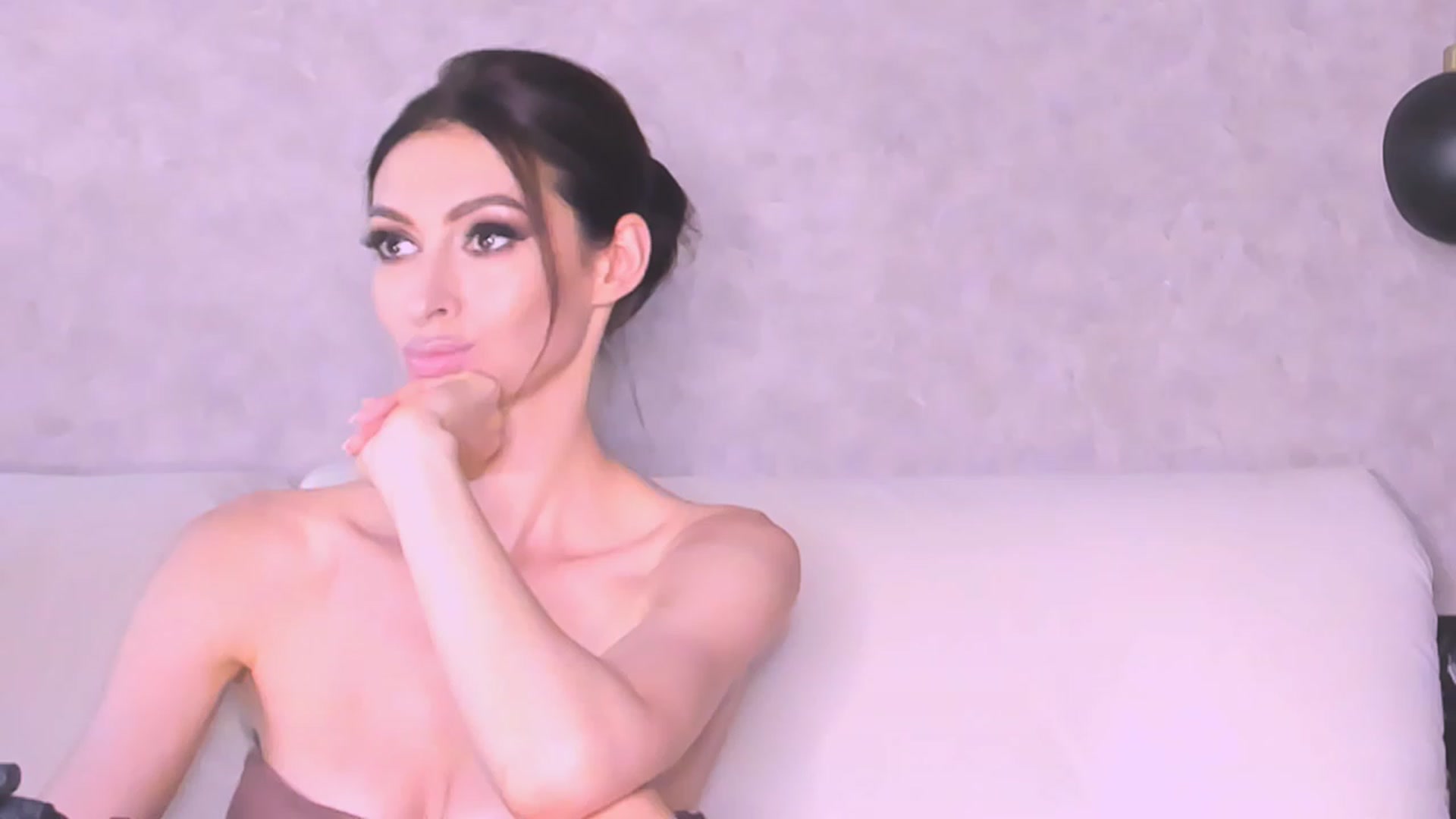 Gallery image thumbnail from AloeVera's myfreecams stream on, 08/24/2023, 24:21 image 3 of 20