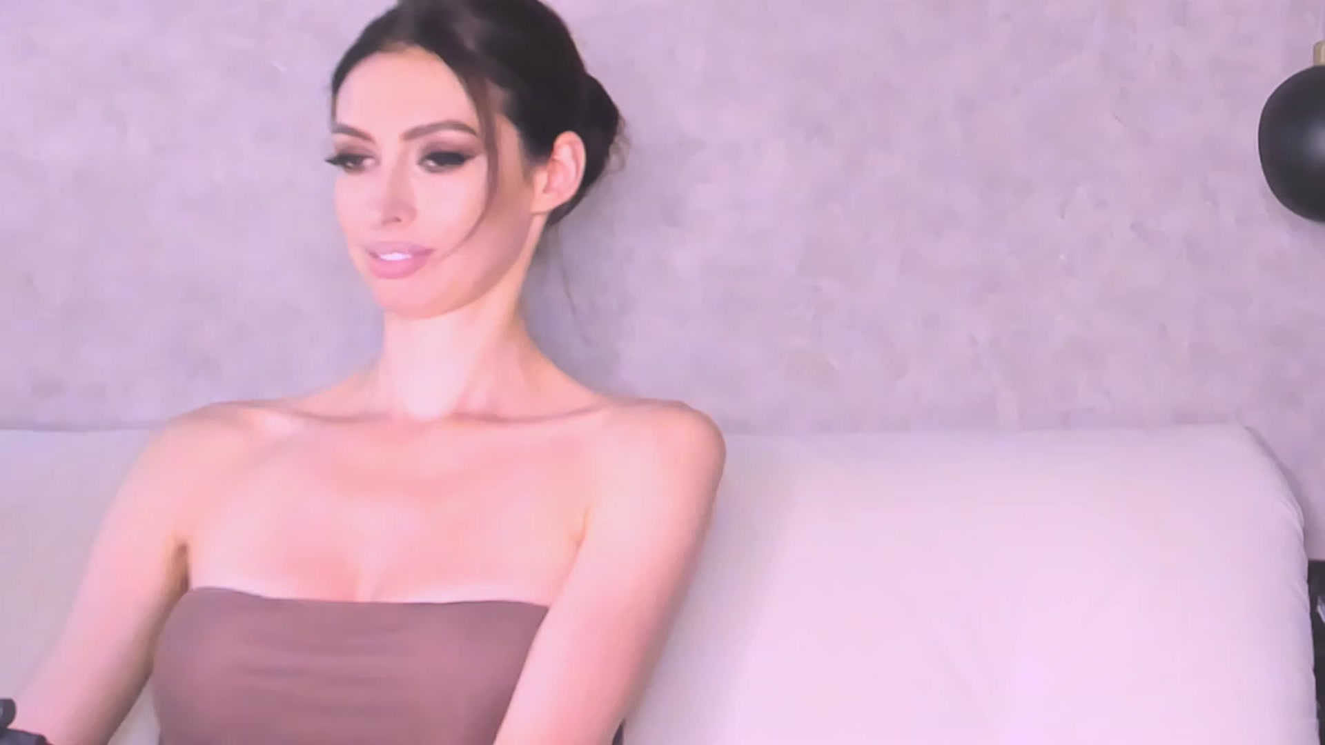 Gallery image thumbnail from AloeVera's myfreecams stream on, 08/24/2023, 24:21 image 14 of 20