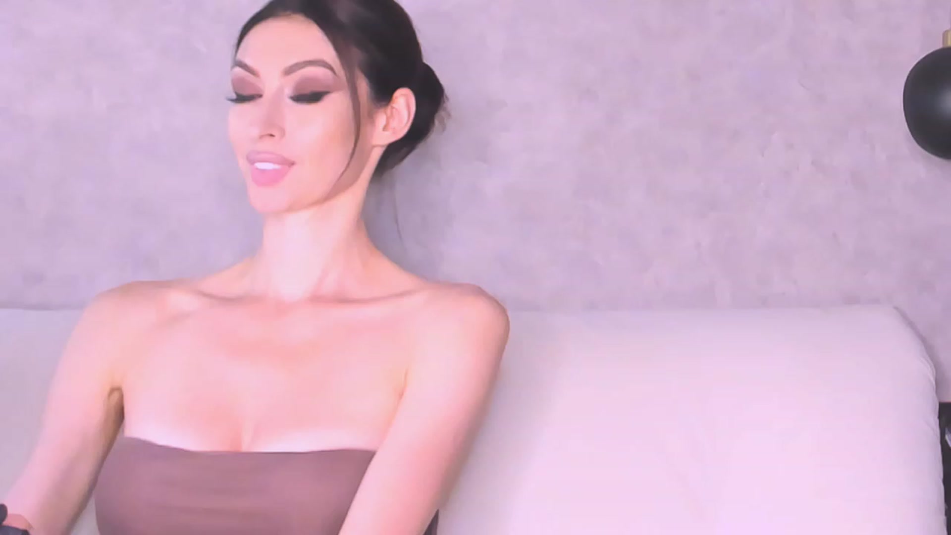 Gallery image thumbnail from AloeVera's myfreecams stream on, 08/24/2023, 24:21 image 9 of 20