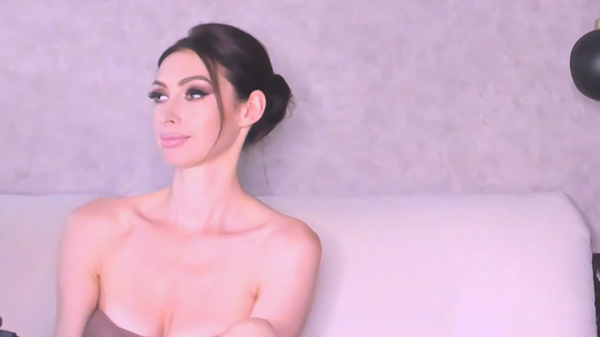 Gallery image thumbnail from AloeVera's myfreecams stream on, 08/24/2023, 24:21 image 2 of 20