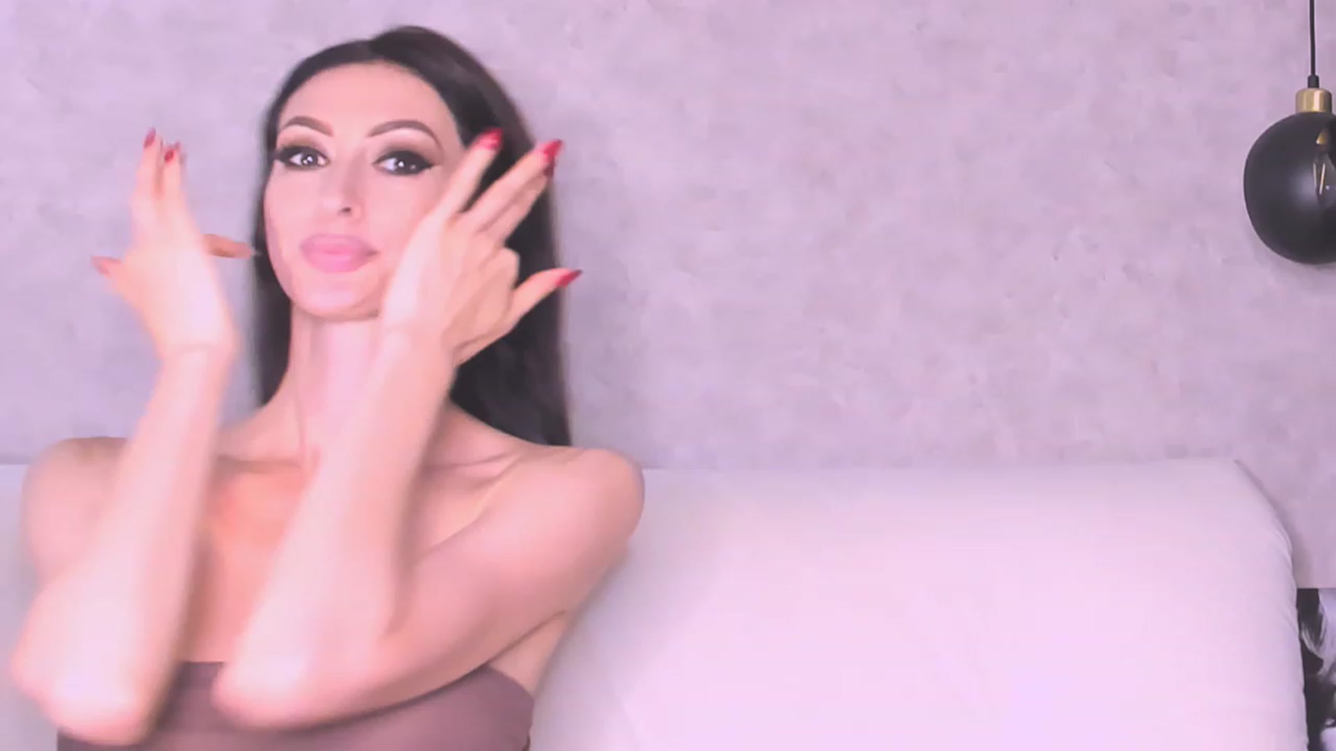 Gallery image thumbnail from AloeVera's myfreecams stream on, 09/05/2023, 01:57 image 14 of 20