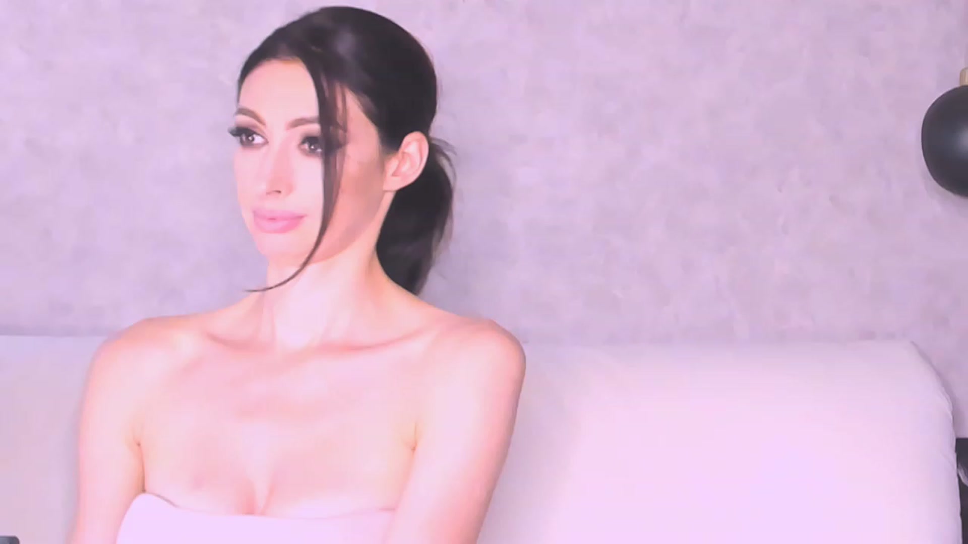 Gallery image thumbnail from AloeVera's myfreecams stream on, 09/05/2023, 23:49 image 17 of 20