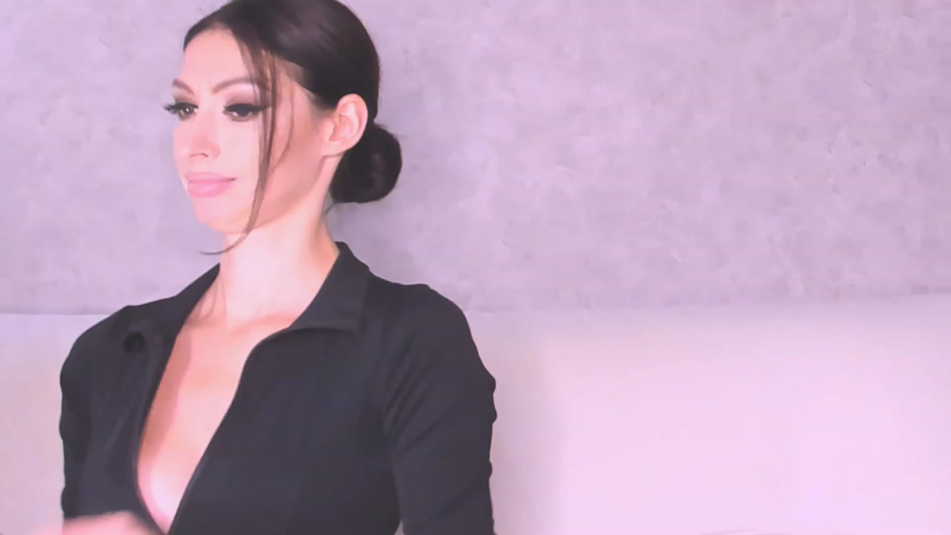 Gallery image thumbnail from AloeVera's myfreecams stream on, 10/05/2023, 24:48 image 14 of 20