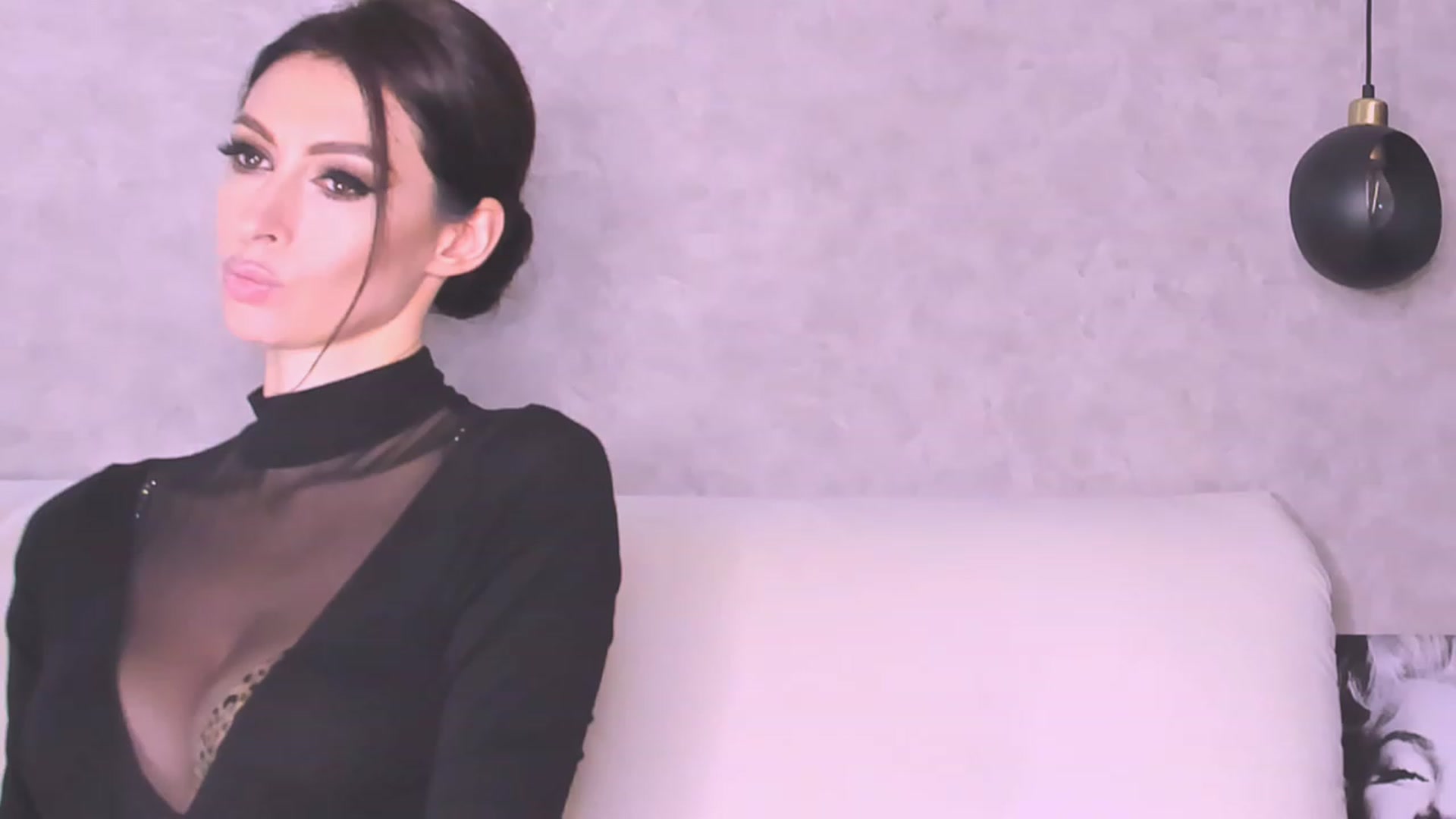 Gallery image thumbnail from AloeVera's myfreecams stream on, 10/10/2023, 22:53 image 3 of 20