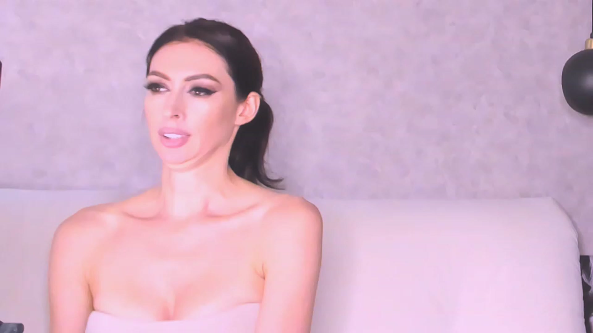 Gallery image thumbnail from AloeVera's myfreecams stream on, 10/13/2023, 24:12 image 13 of 20