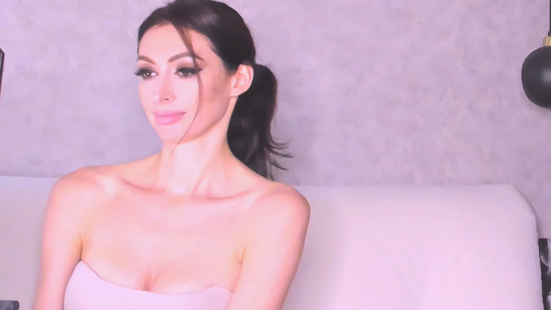 Gallery image thumbnail from AloeVera's myfreecams stream on, 10/13/2023, 24:54 image 2 of 20