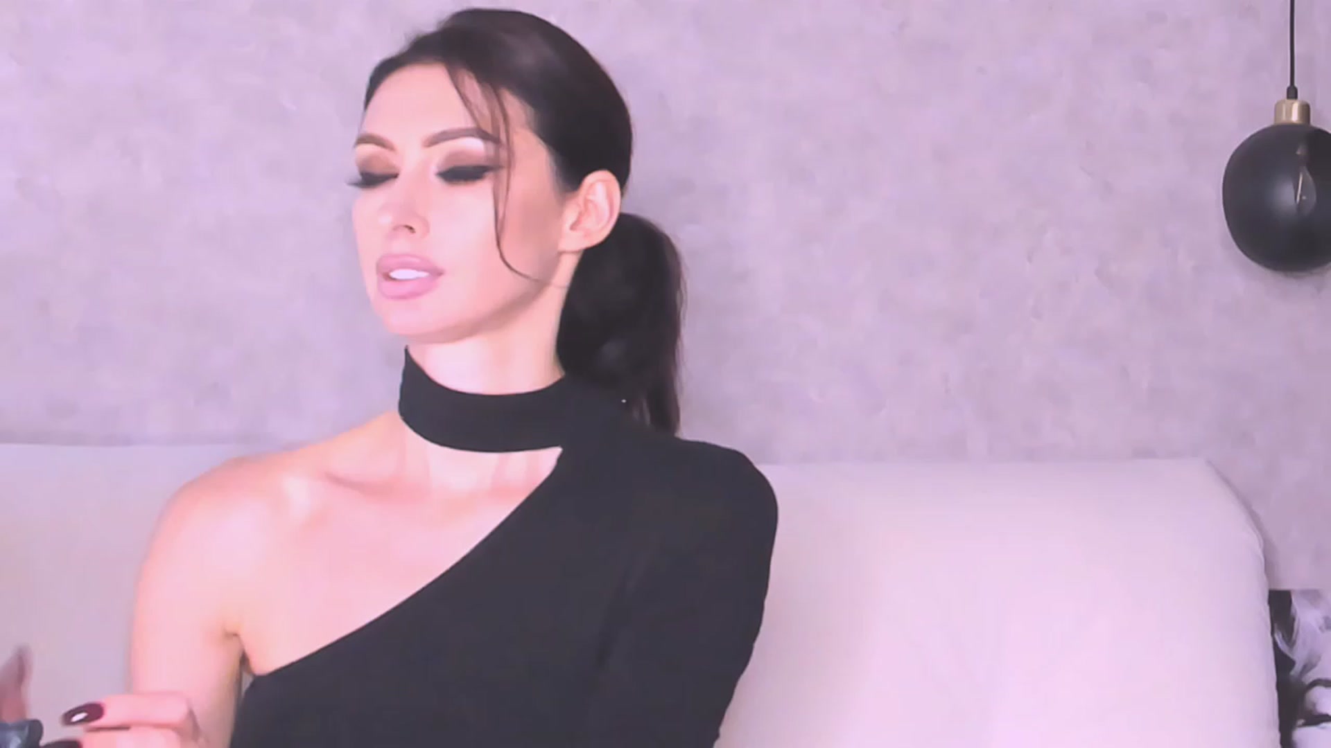 Gallery image thumbnail from AloeVera's myfreecams stream on, 10/19/2023, 23:05 image 7 of 20