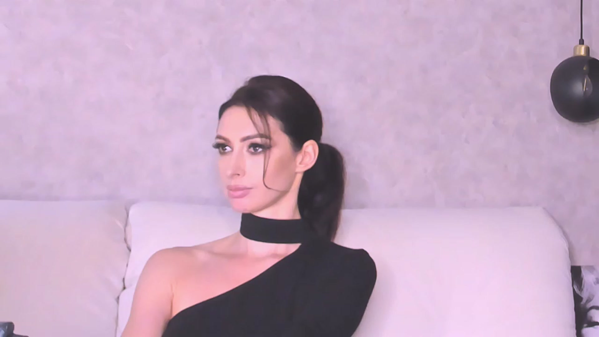 Gallery image thumbnail from AloeVera's myfreecams stream on, 10/19/2023, 23:05 image 2 of 20