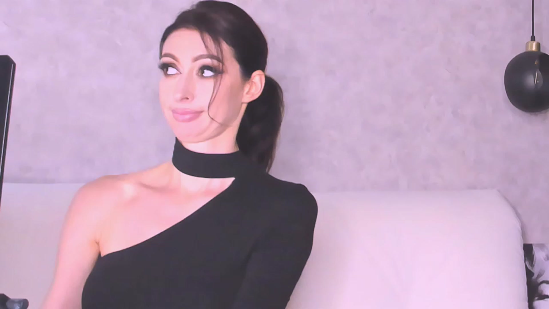 Gallery image thumbnail from AloeVera's myfreecams stream on, 10/19/2023, 23:05 image 20 of 20