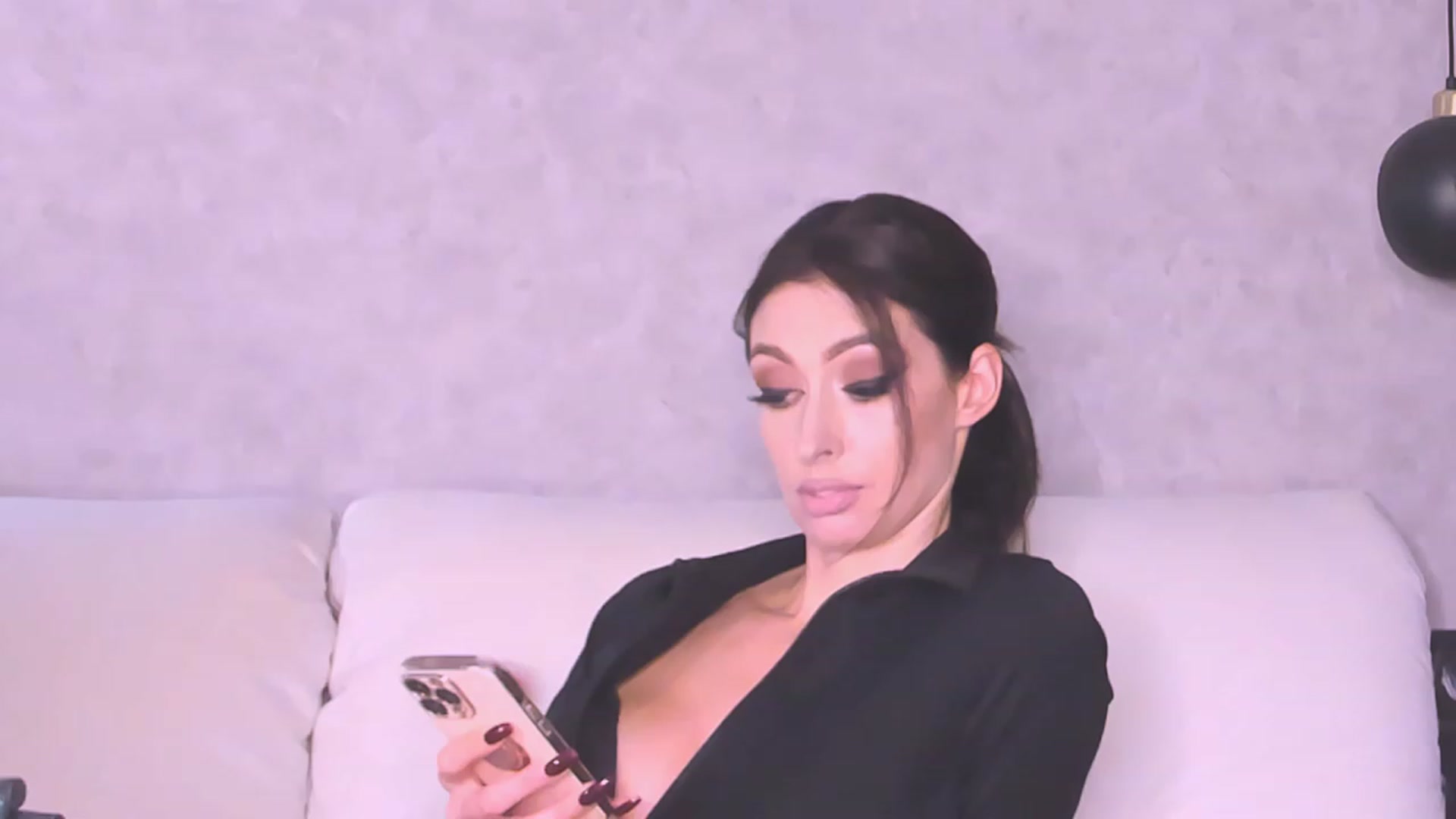 Gallery image thumbnail from AloeVera's myfreecams stream on, 10/23/2023, 23:22 image 13 of 20