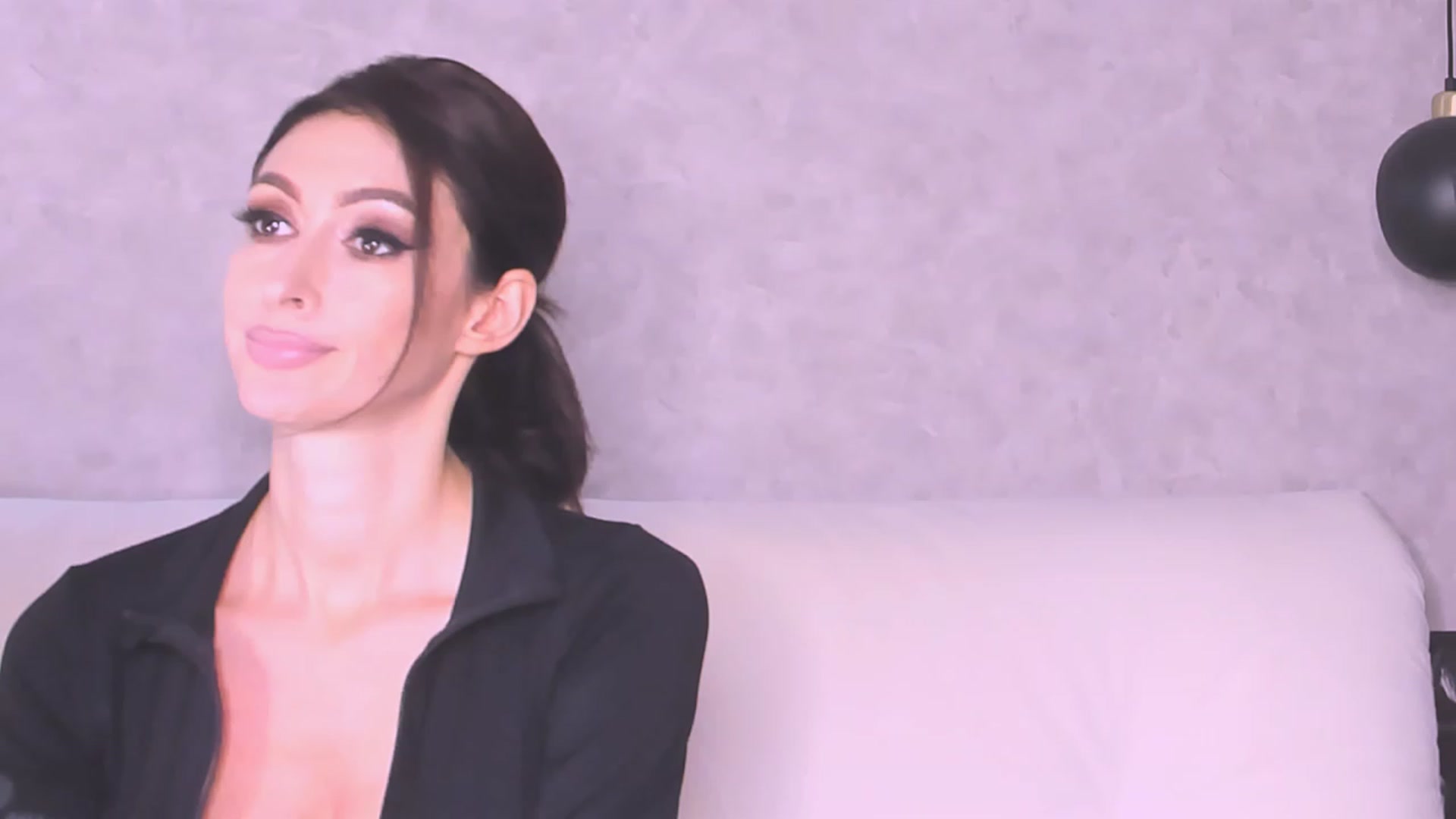 Gallery image thumbnail from AloeVera's myfreecams stream on, 10/24/2023, 24:29 image 3 of 20
